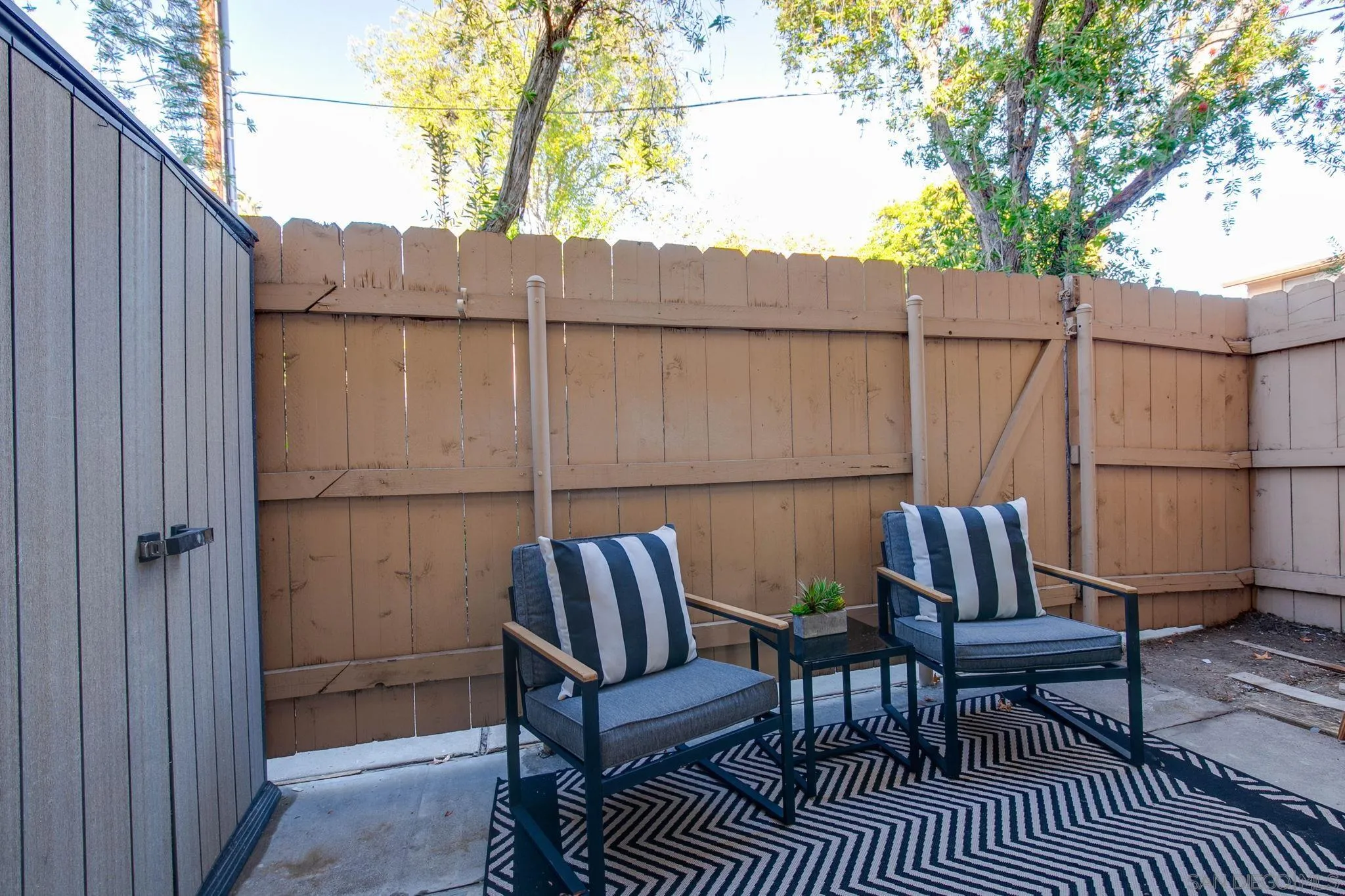 5931 Howell Dr Unit 25