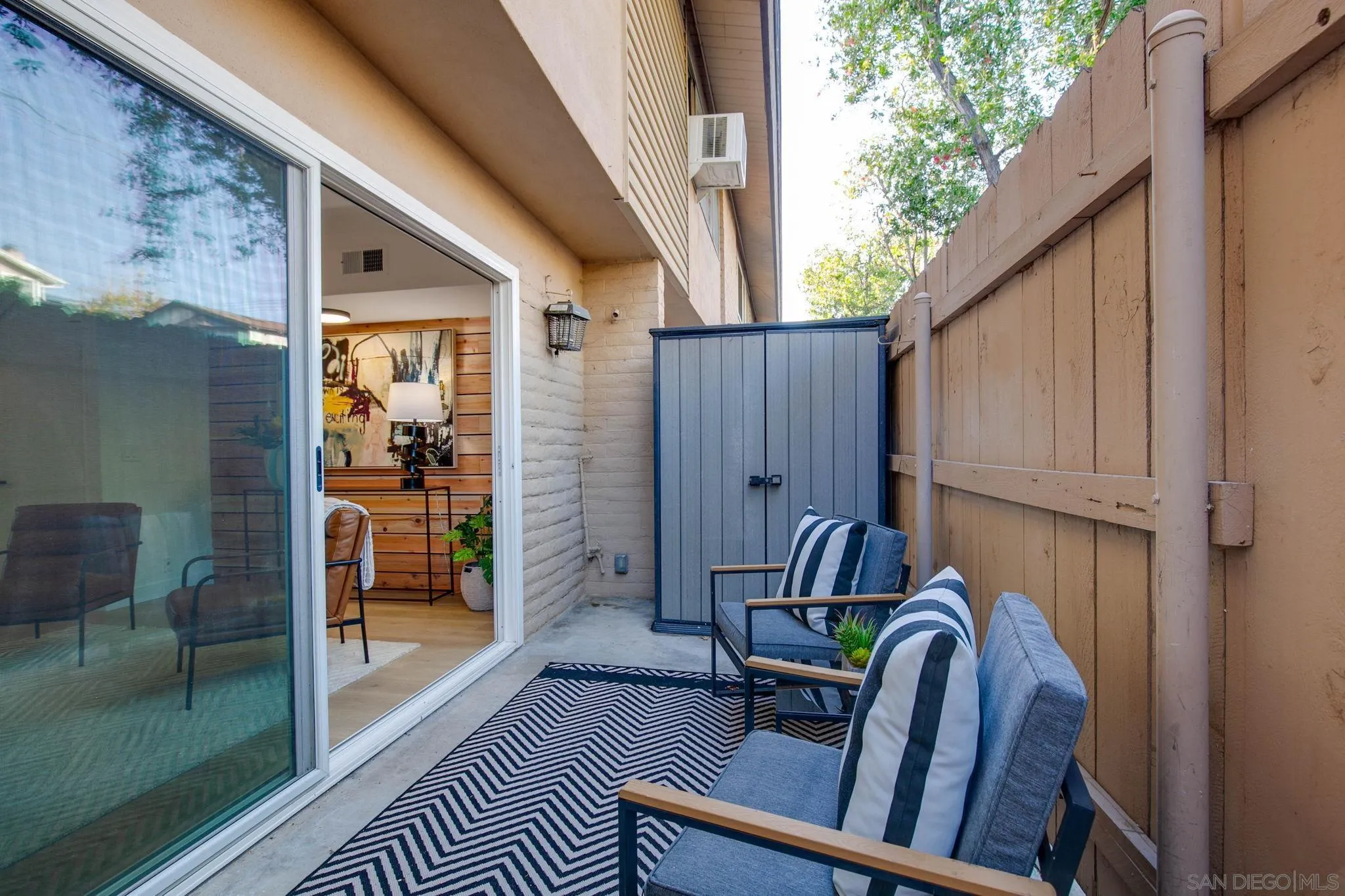5931 Howell Dr Unit 25