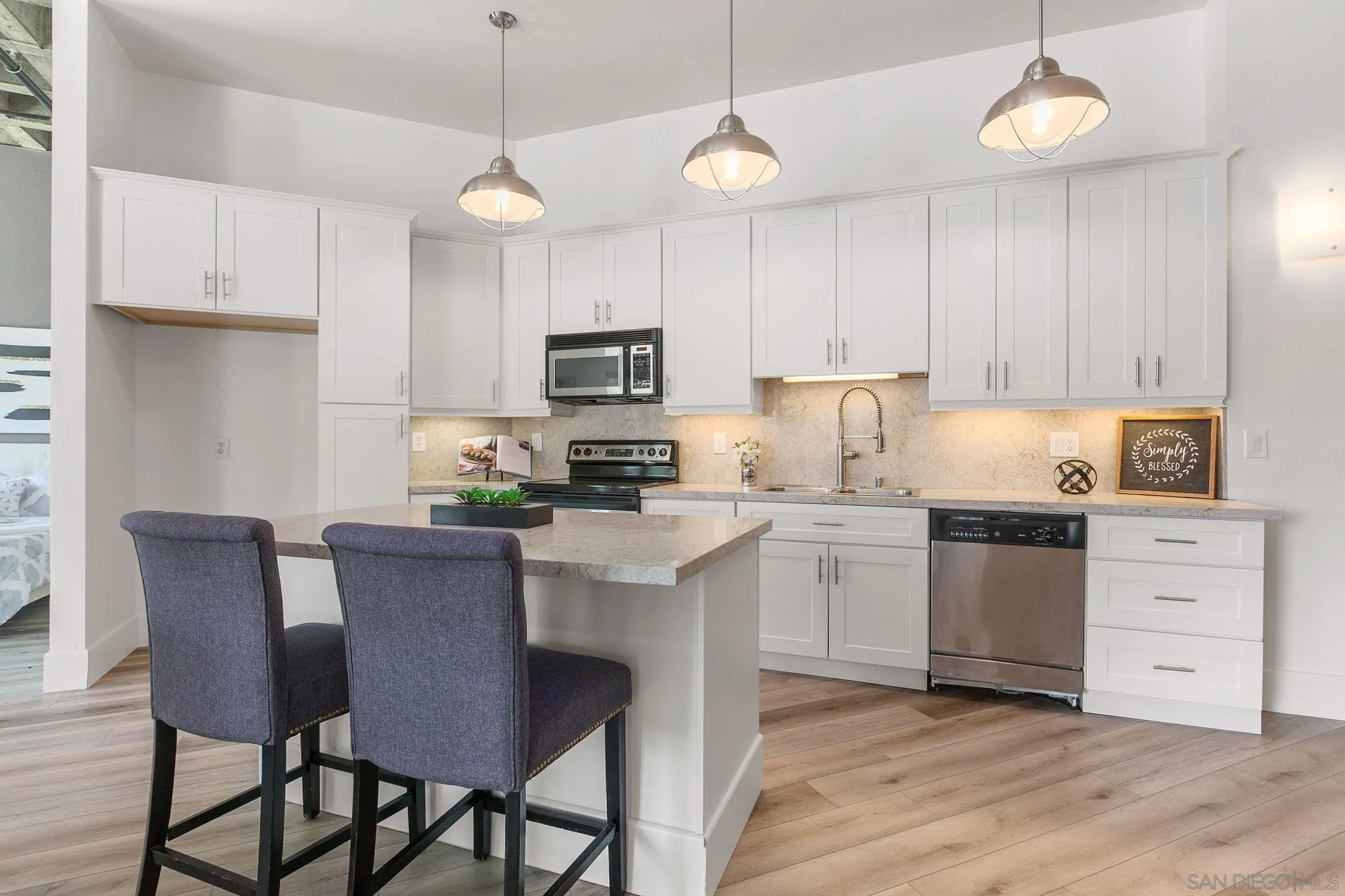 3211 5th Ave Unit 101