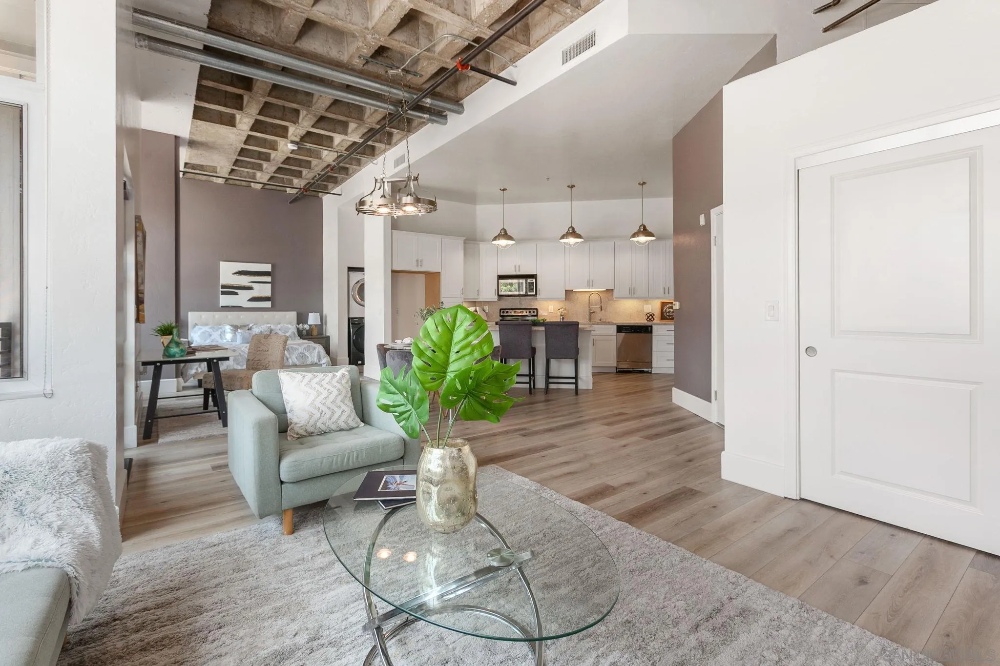 3211 5th Ave Unit 101