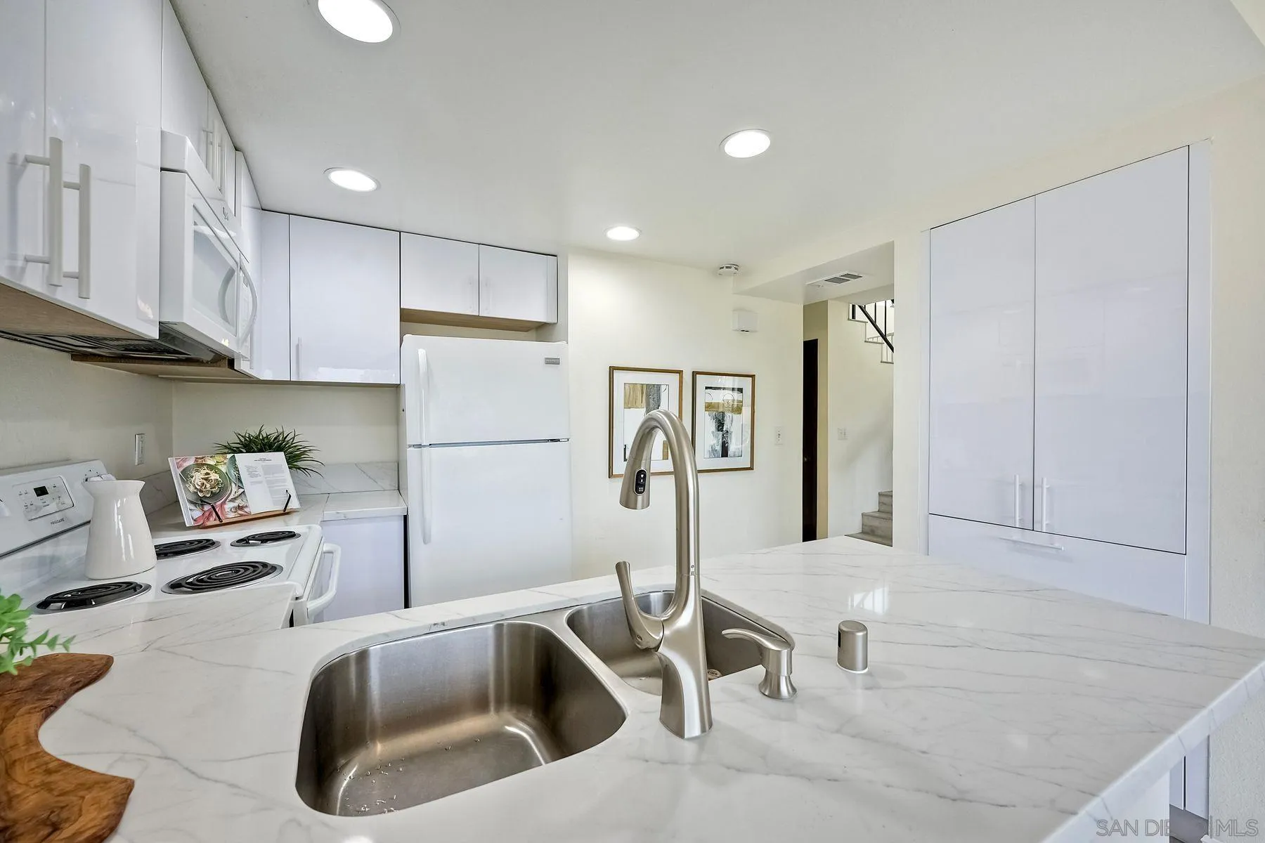 5430 Baltimore Dr Unit 81