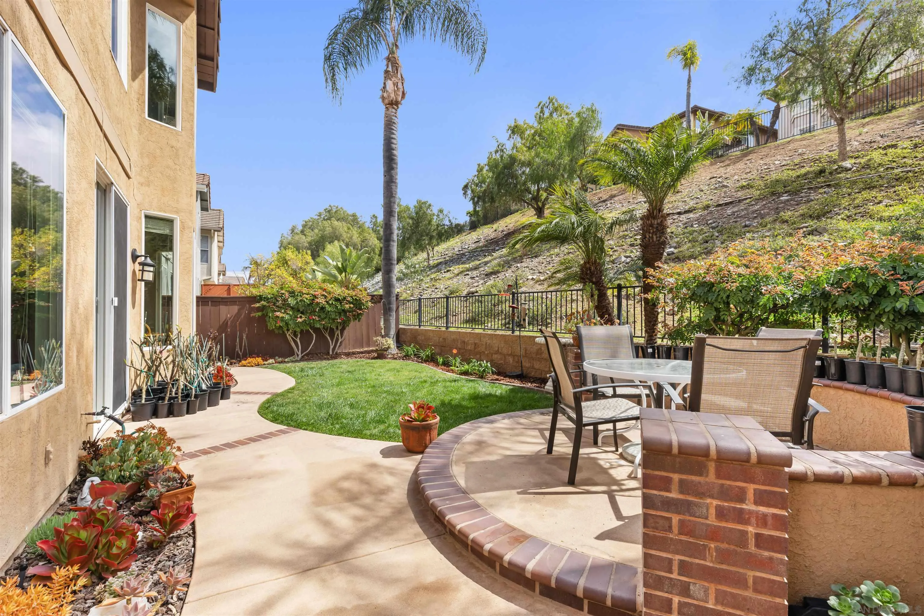 13793 Fontanelle Pl
