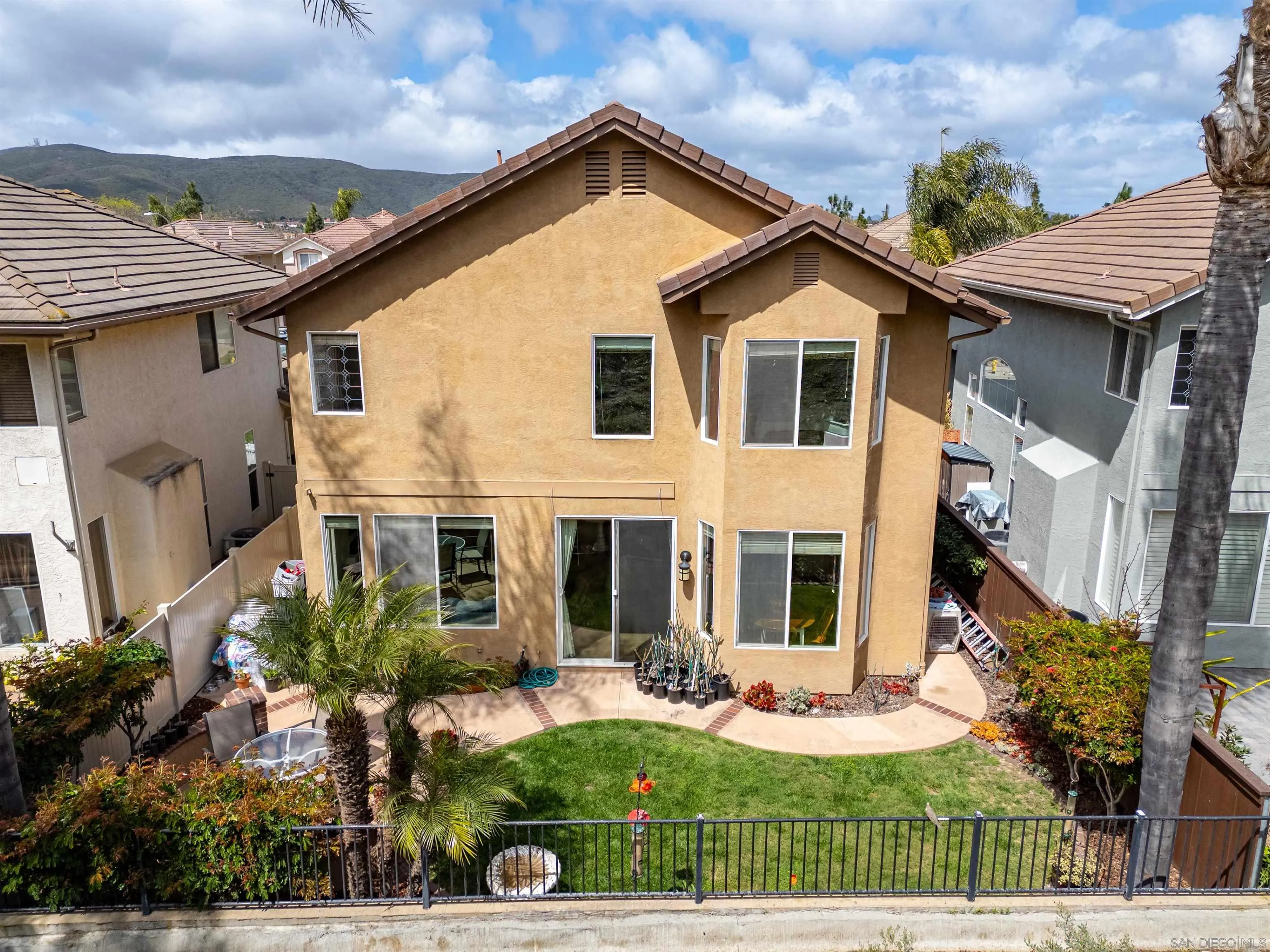 13793 Fontanelle Pl