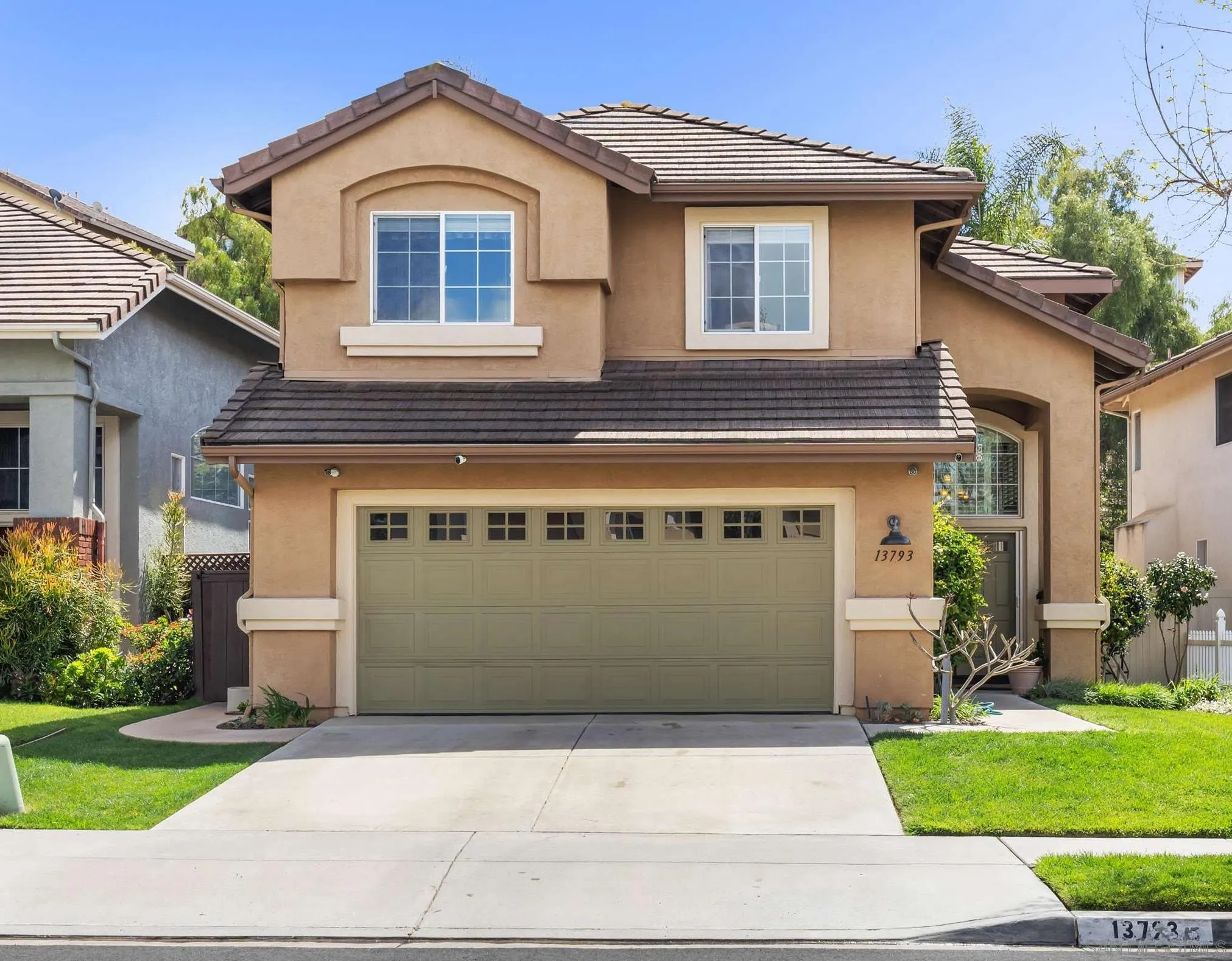 13793 Fontanelle Pl