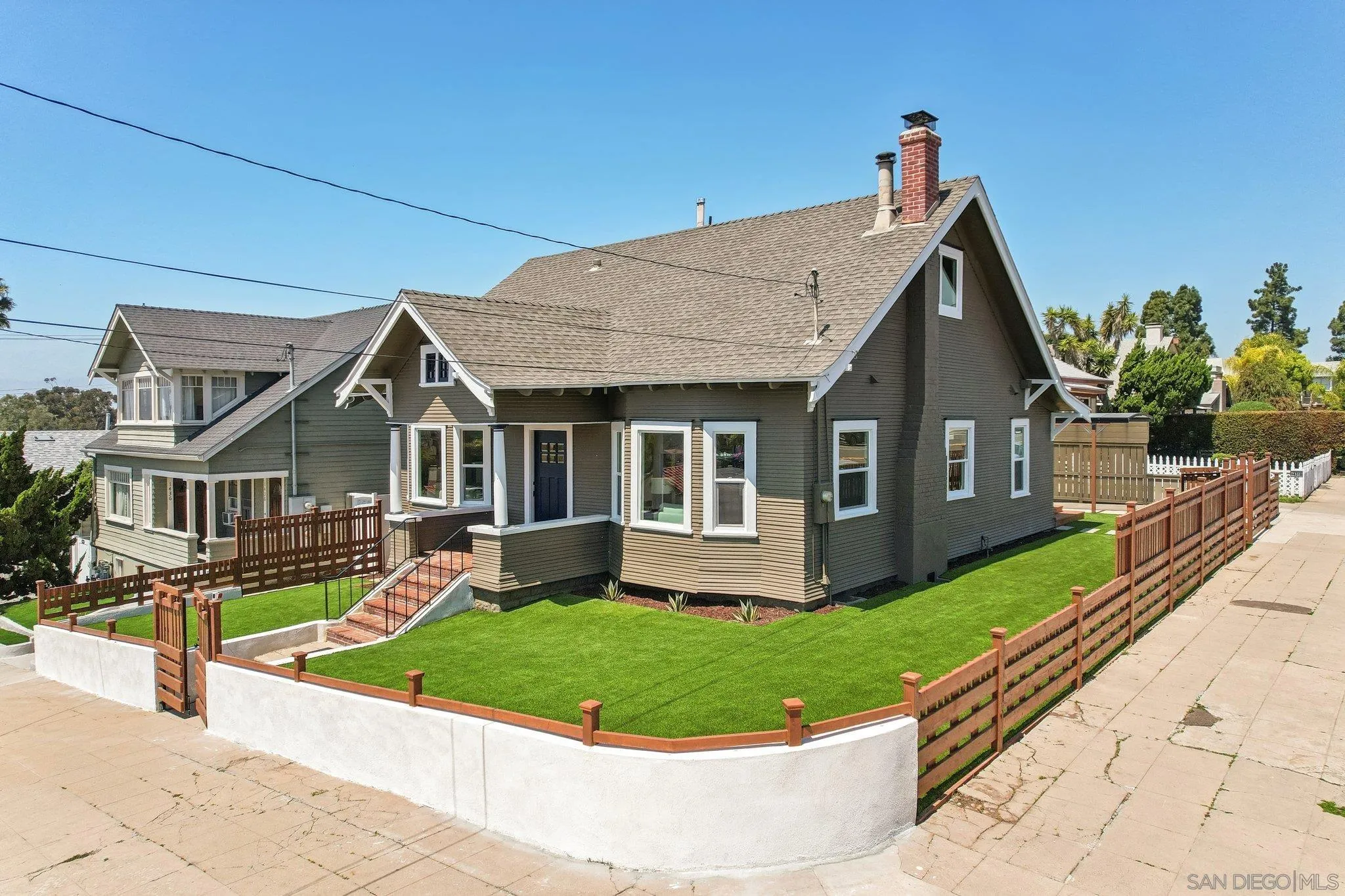1440 Van Buren Ave