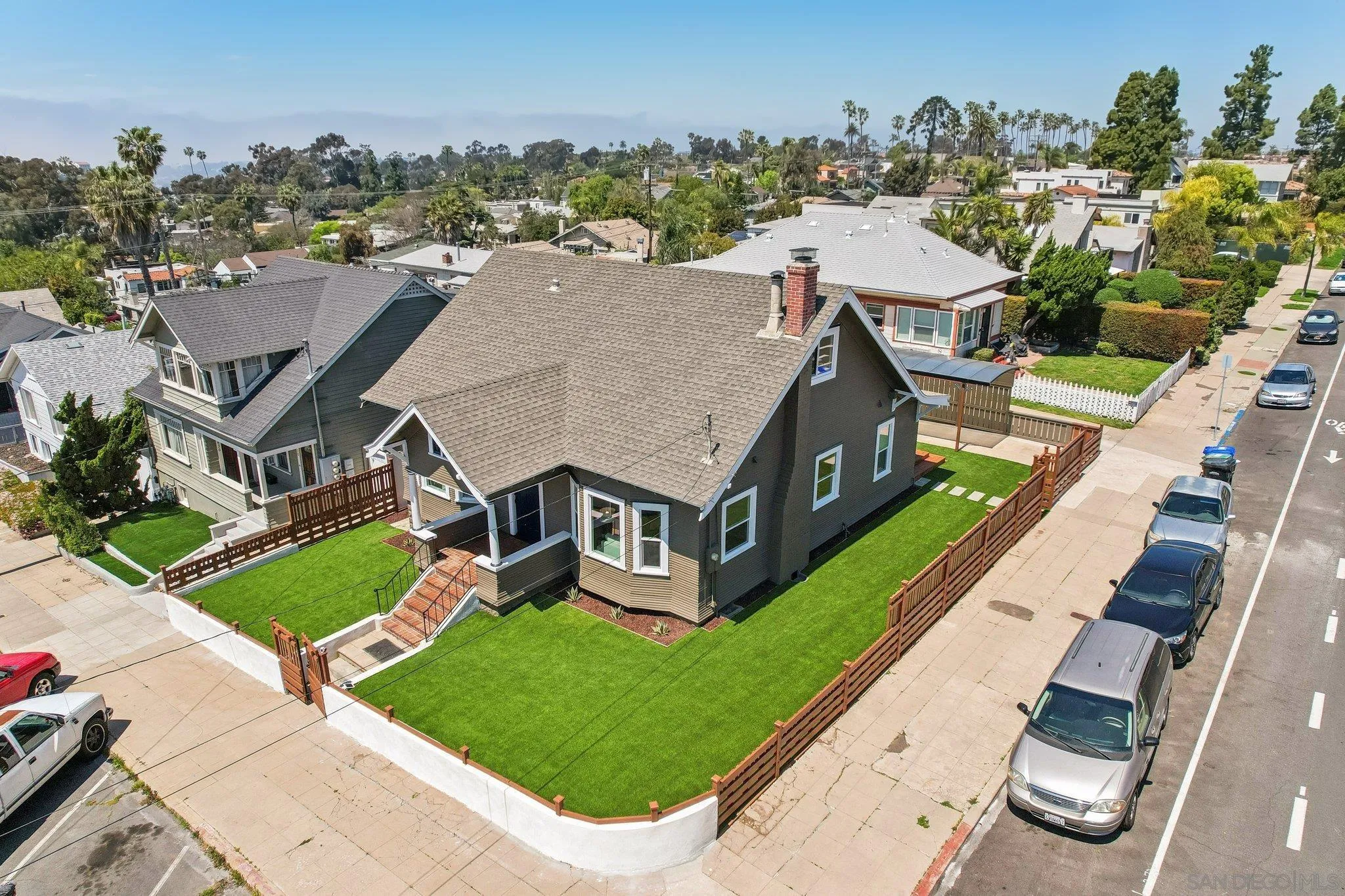 1440 Van Buren Ave