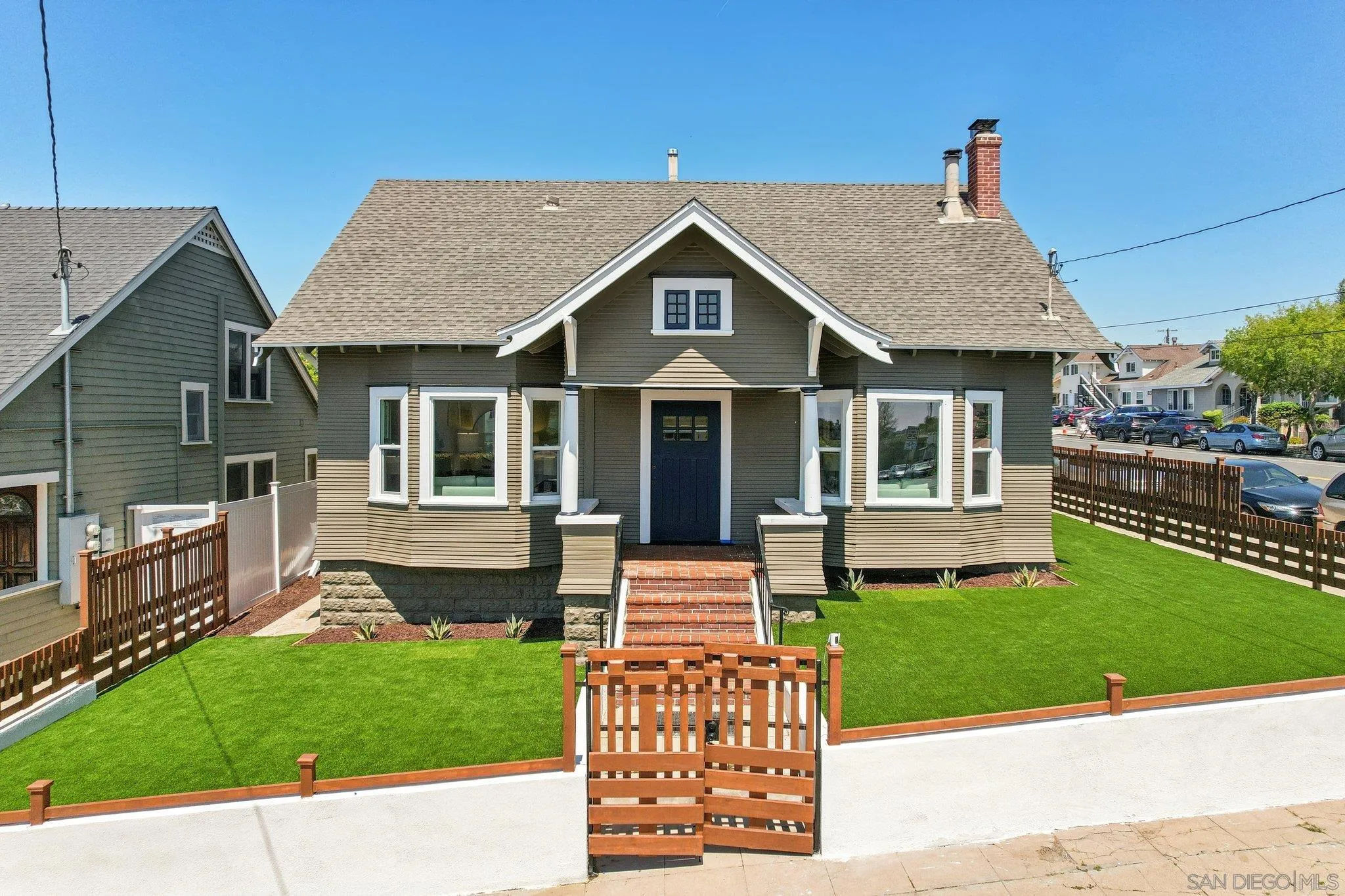 1440 Van Buren Ave