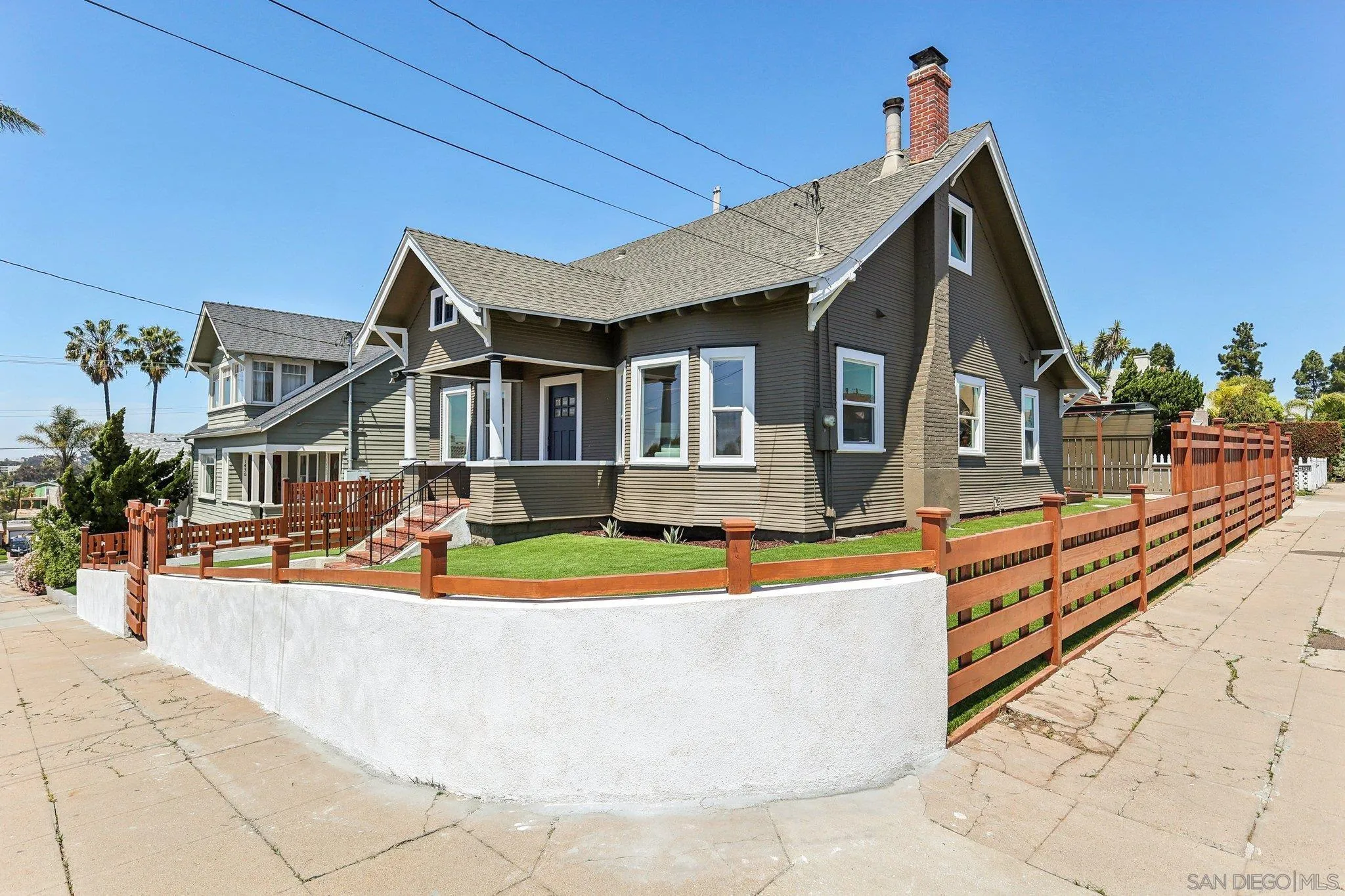 1440 Van Buren Ave