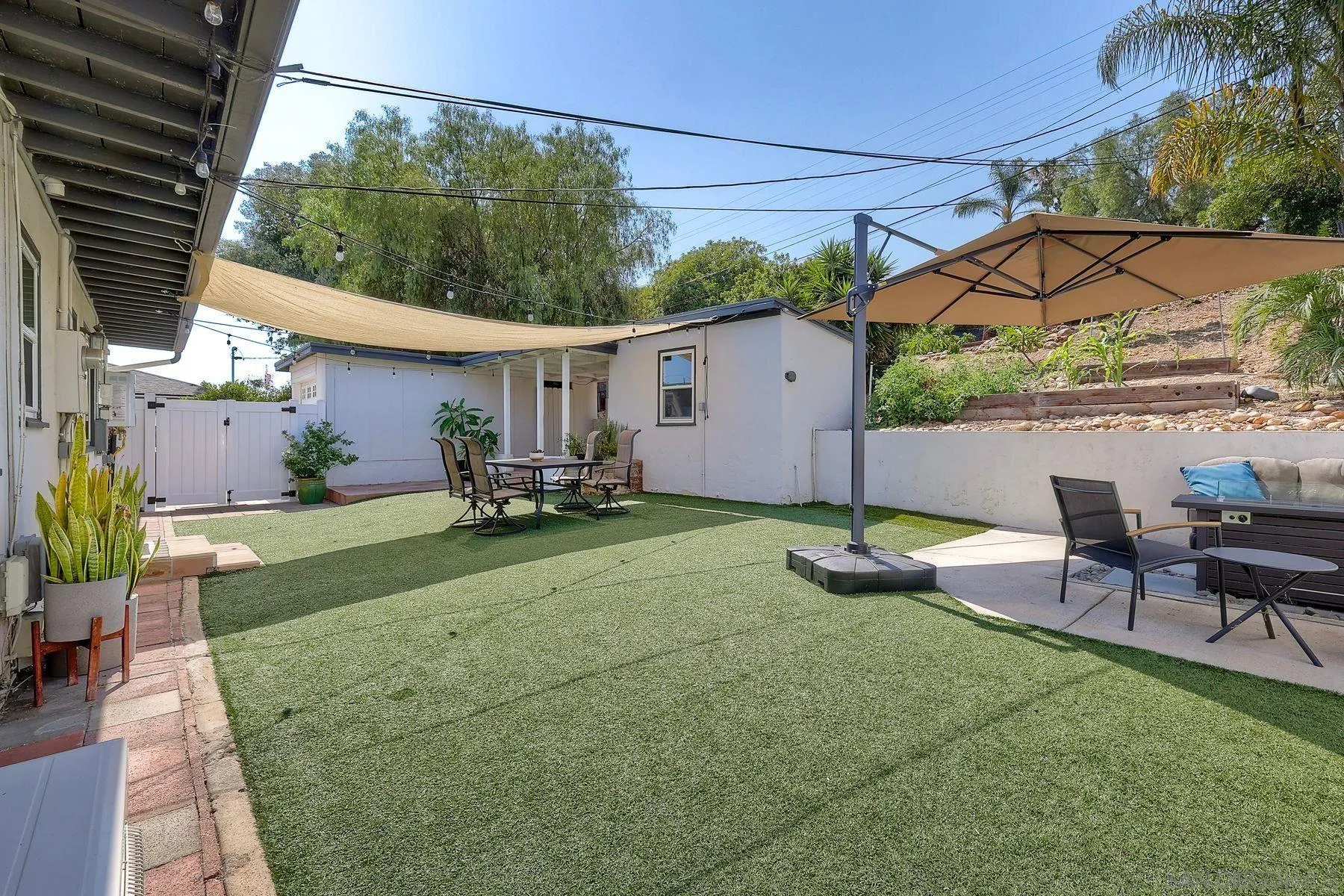 4264 Harbinson Ave