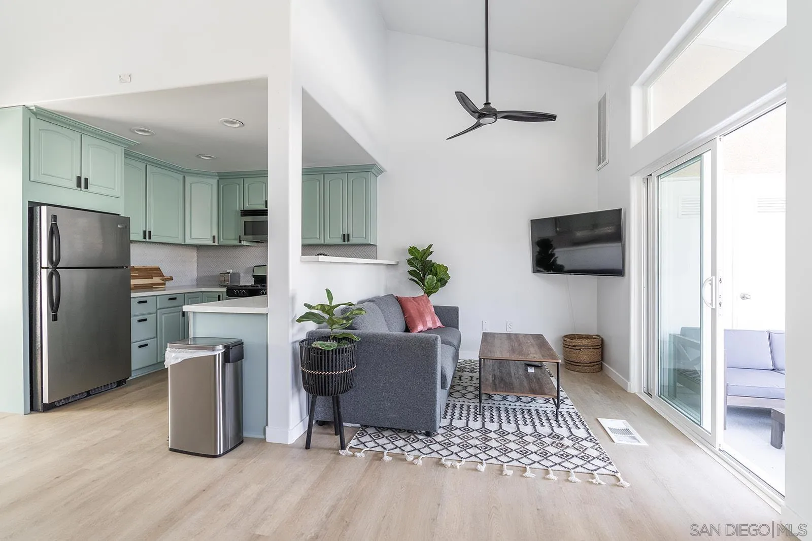 4851 Narragansett Ave