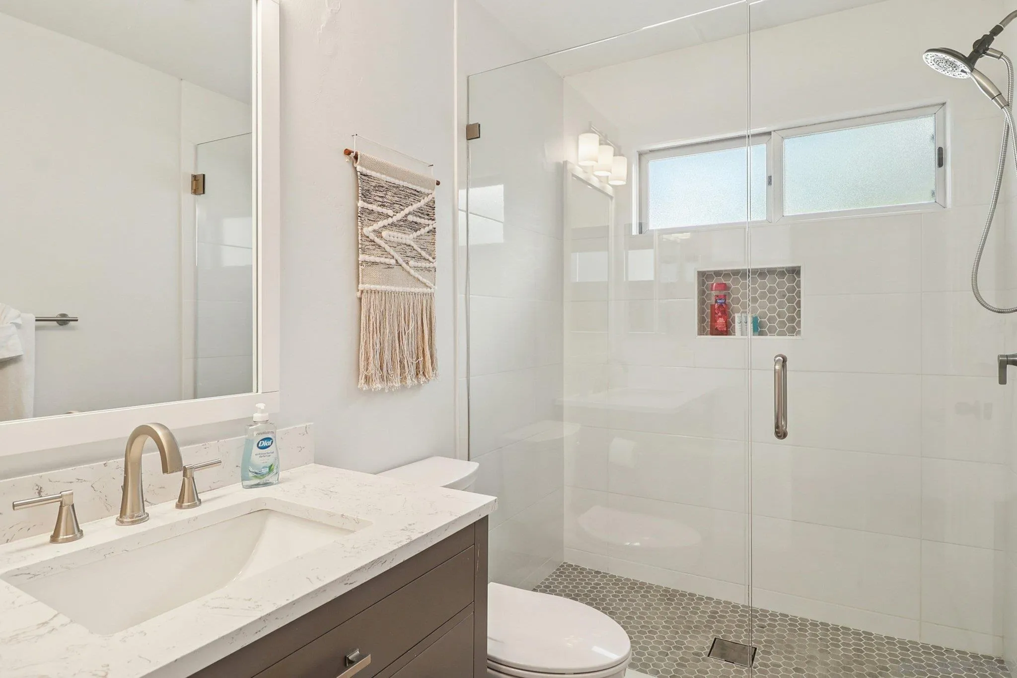 4851 Narragansett Ave