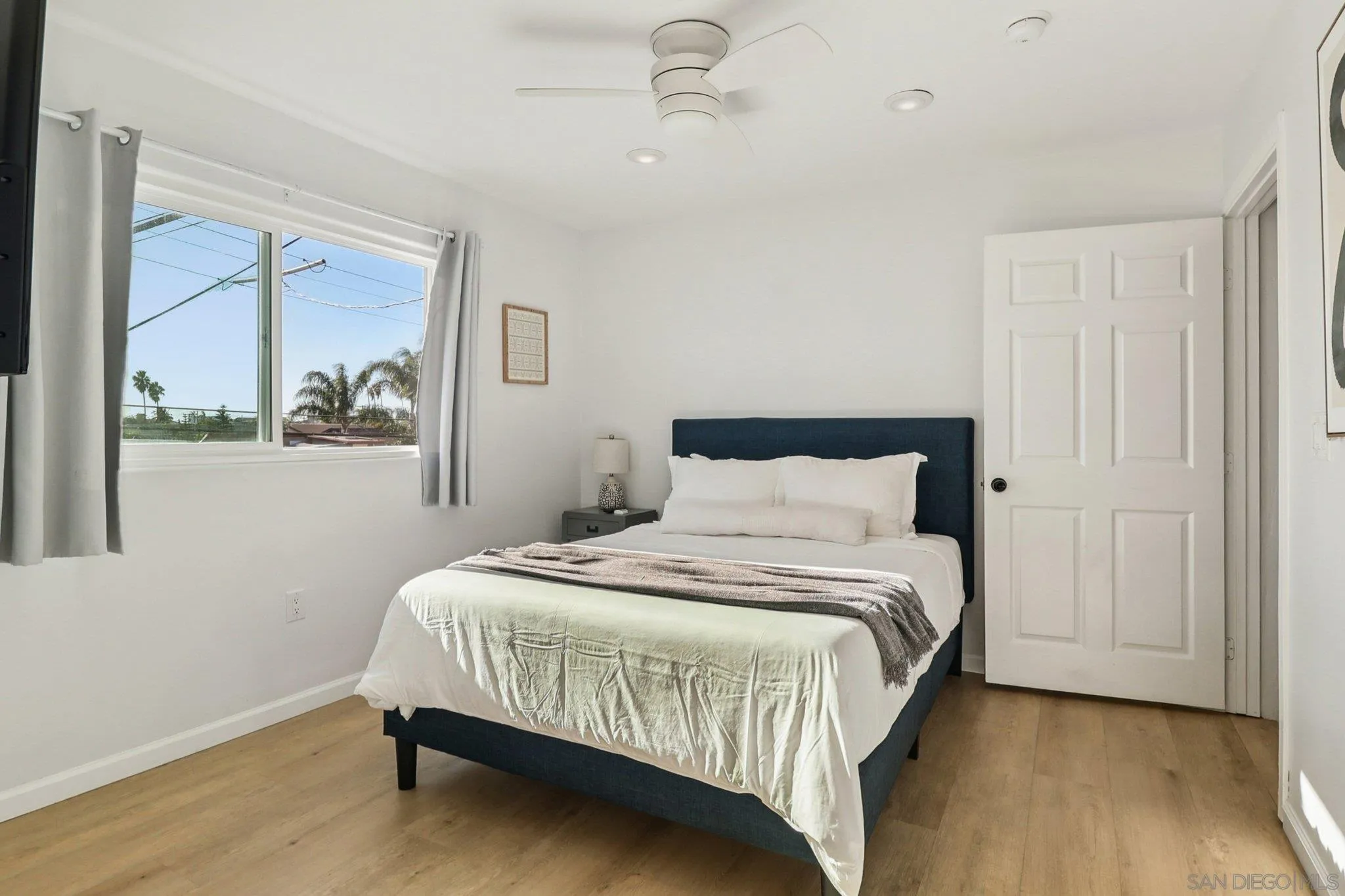 4851 Narragansett Ave