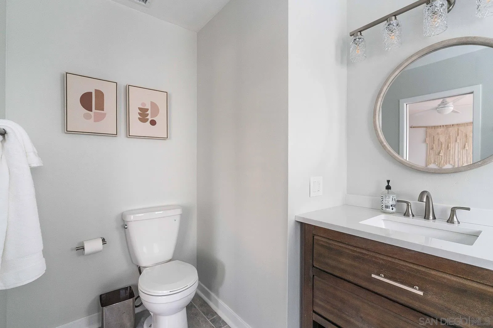 4851 Narragansett Ave