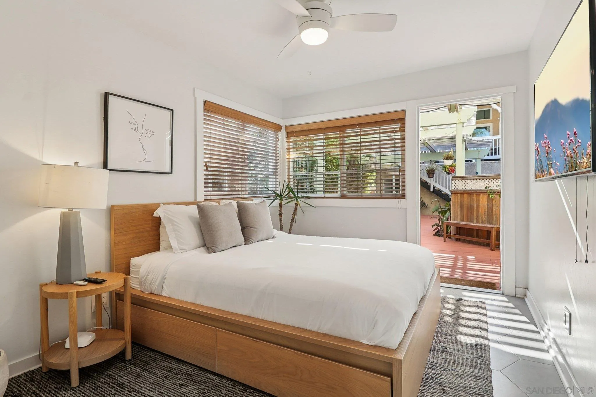 4851 Narragansett Ave