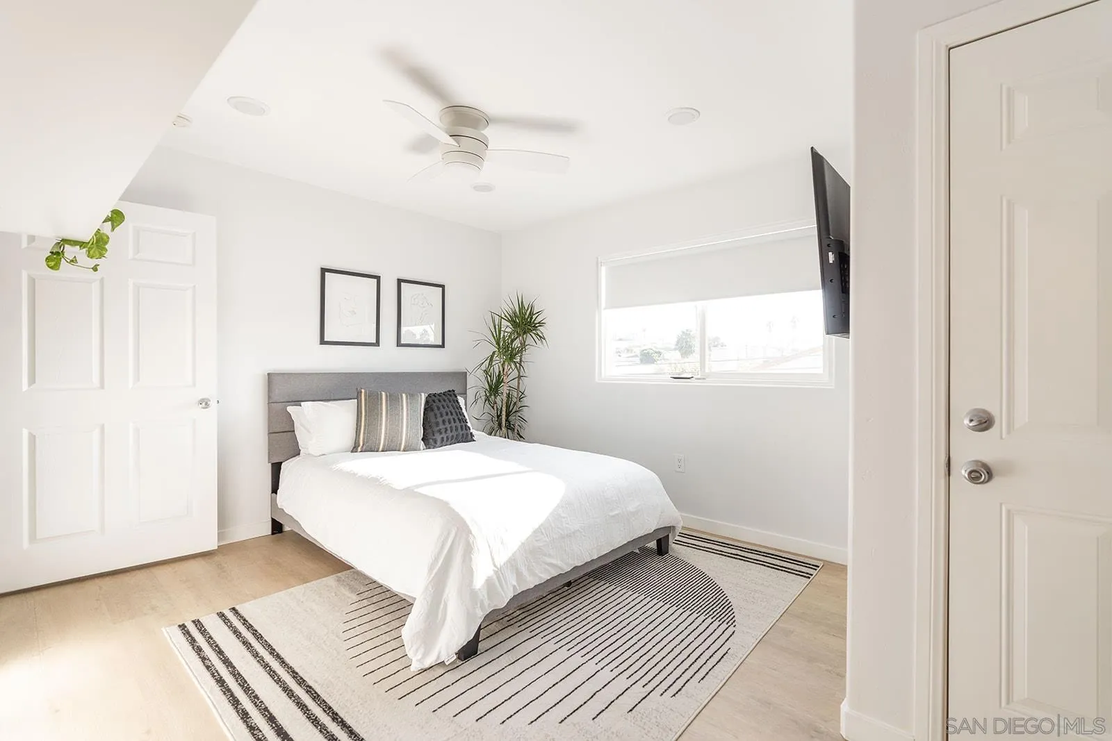 4851 Narragansett Ave