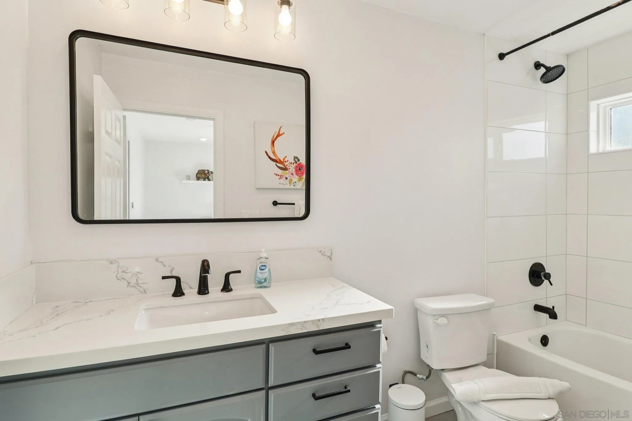 4851 Narragansett Ave