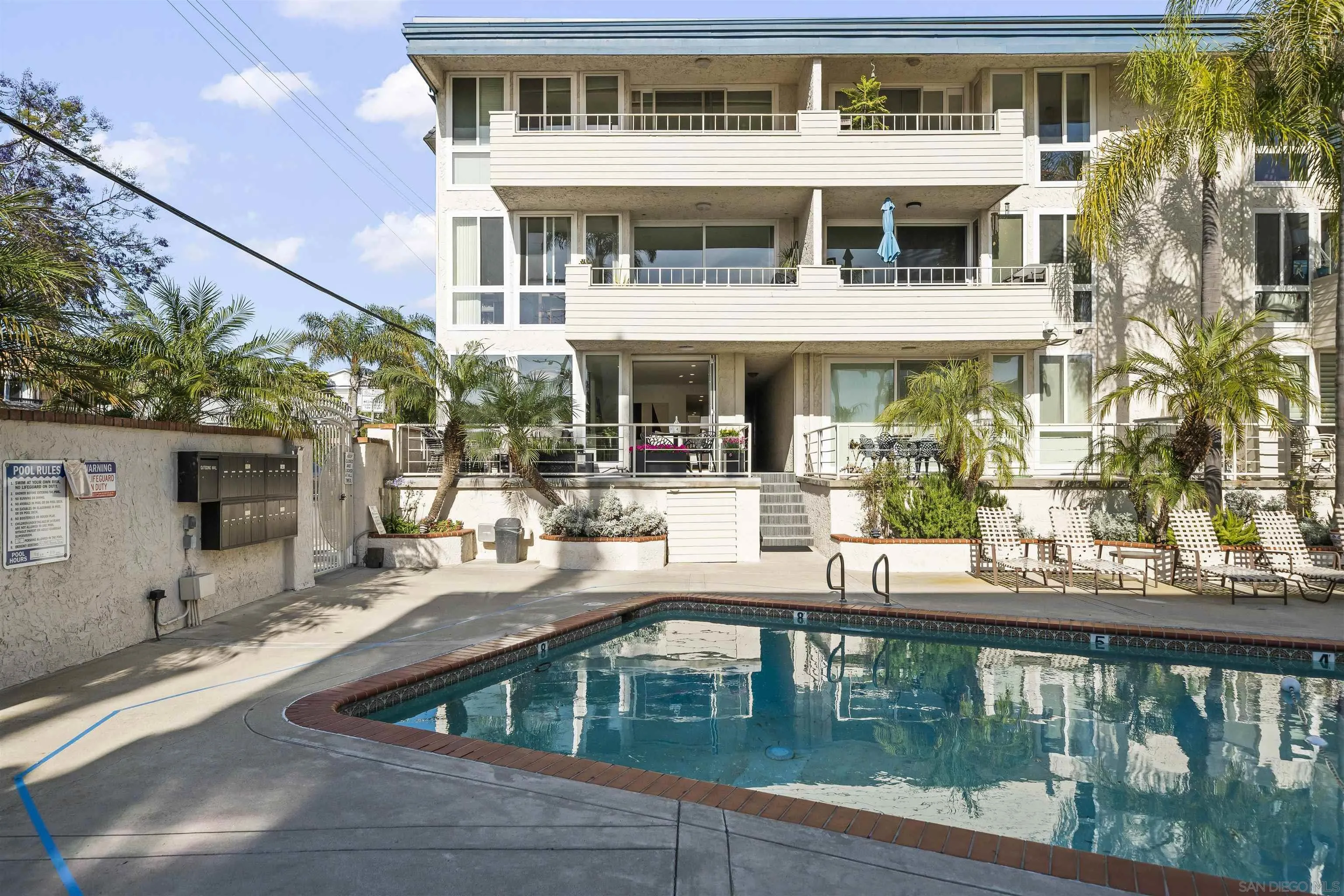 3920 Riviera Dr Unit A