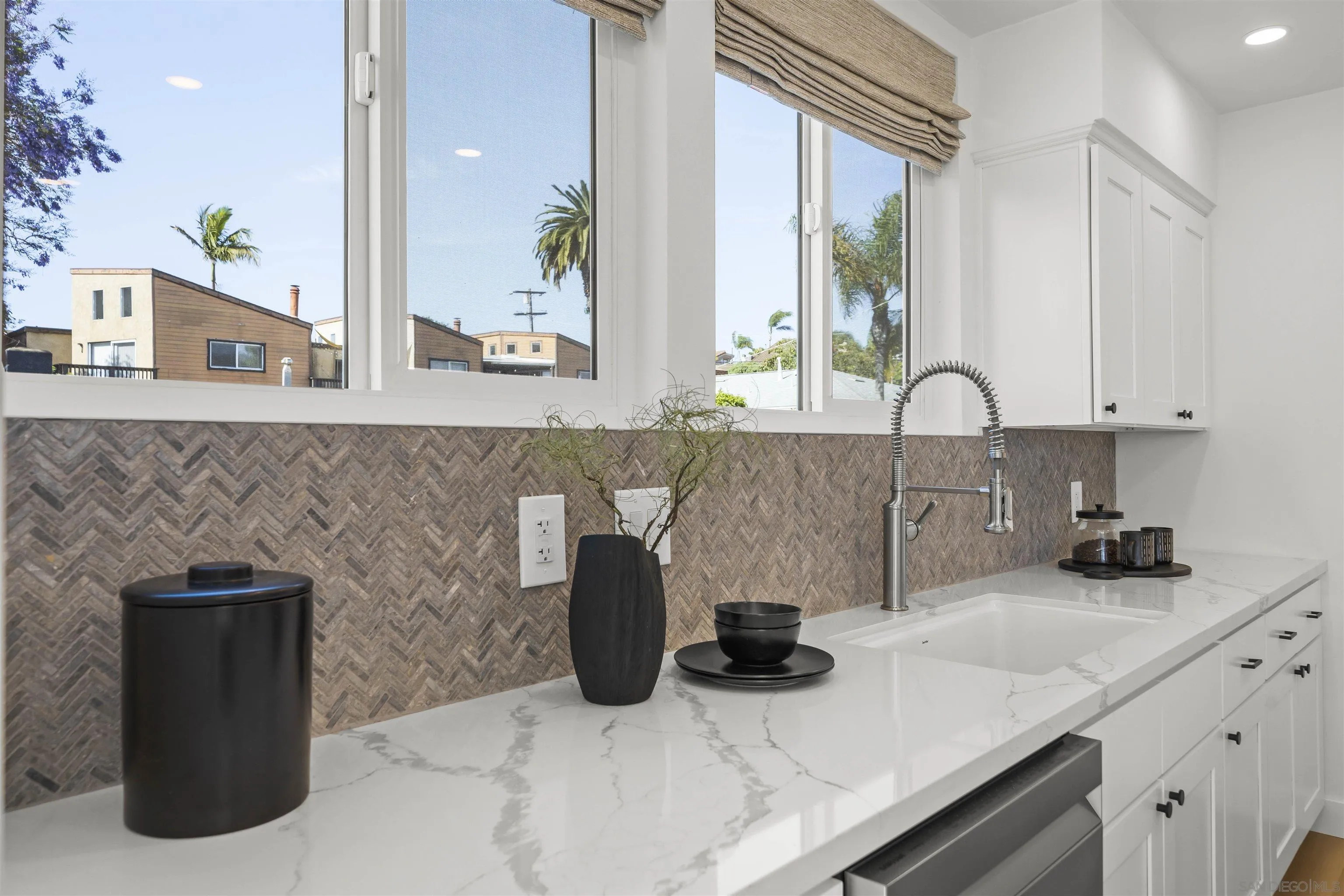 3920 Riviera Dr Unit A