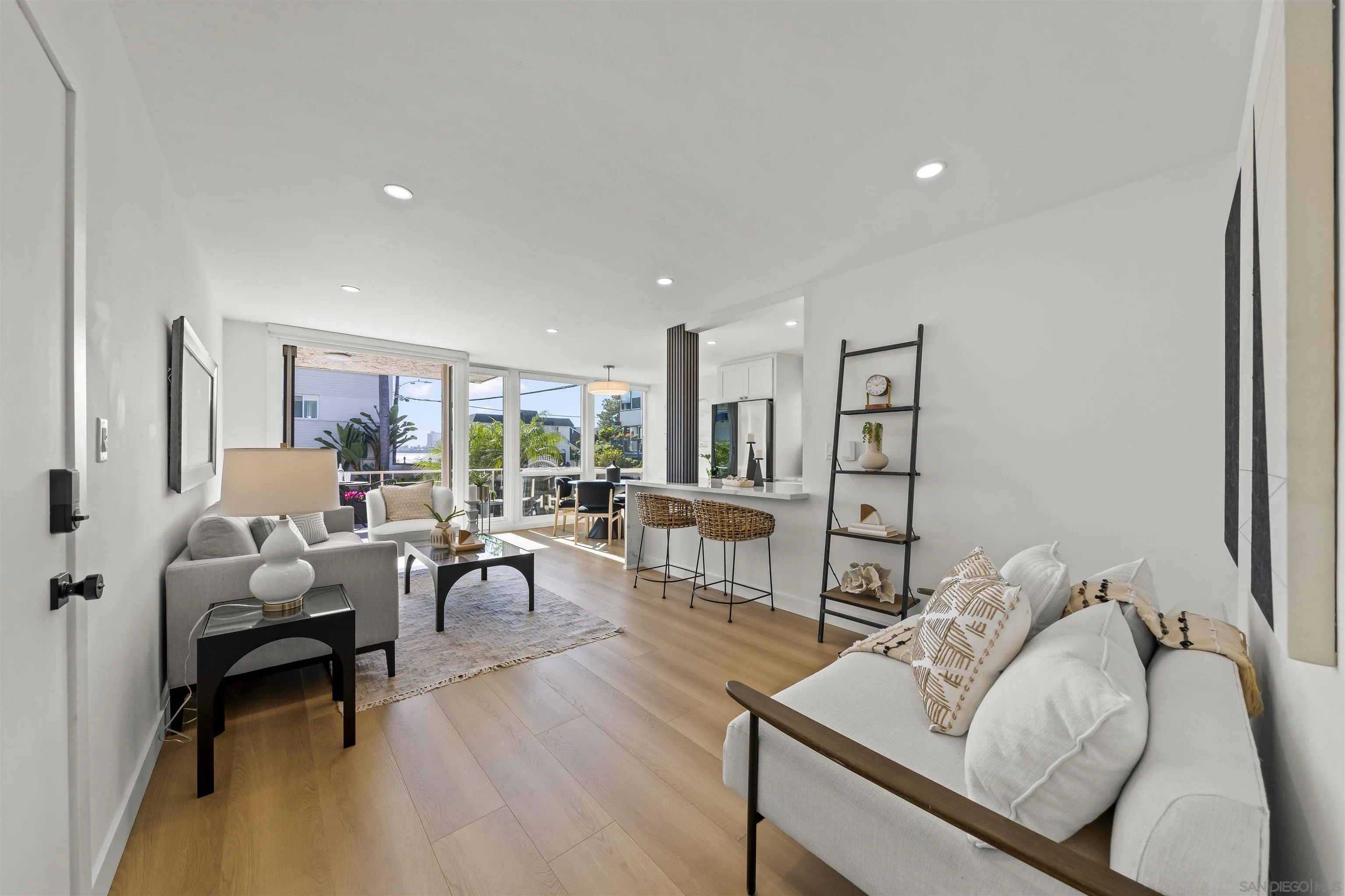 3920 Riviera Dr Unit A