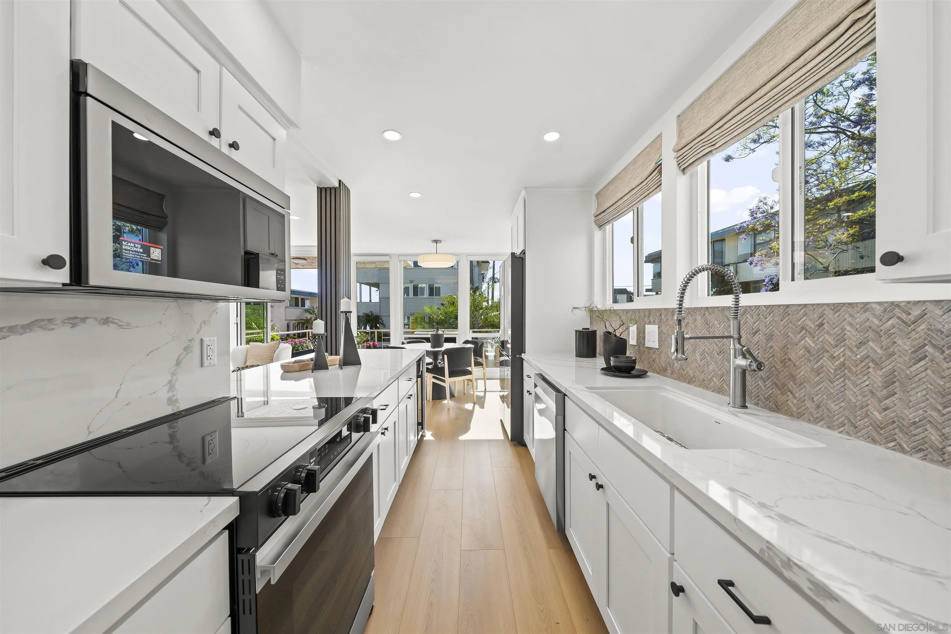 3920 Riviera Dr Unit A