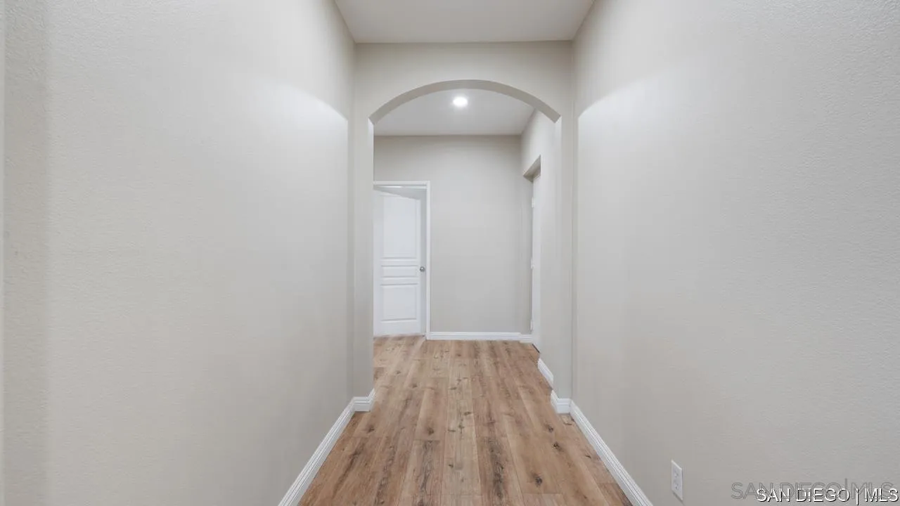 8301 Rio San Diego DR Unit: 7