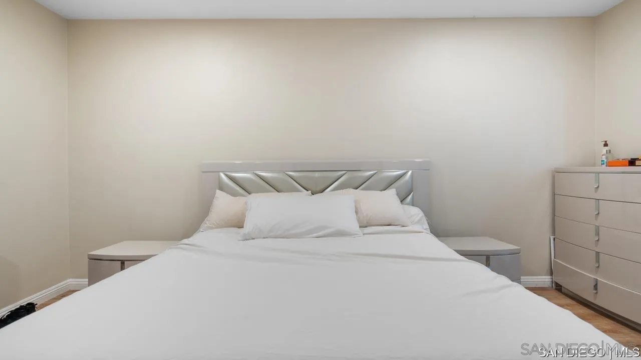 8301 Rio San Diego DR Unit: 7