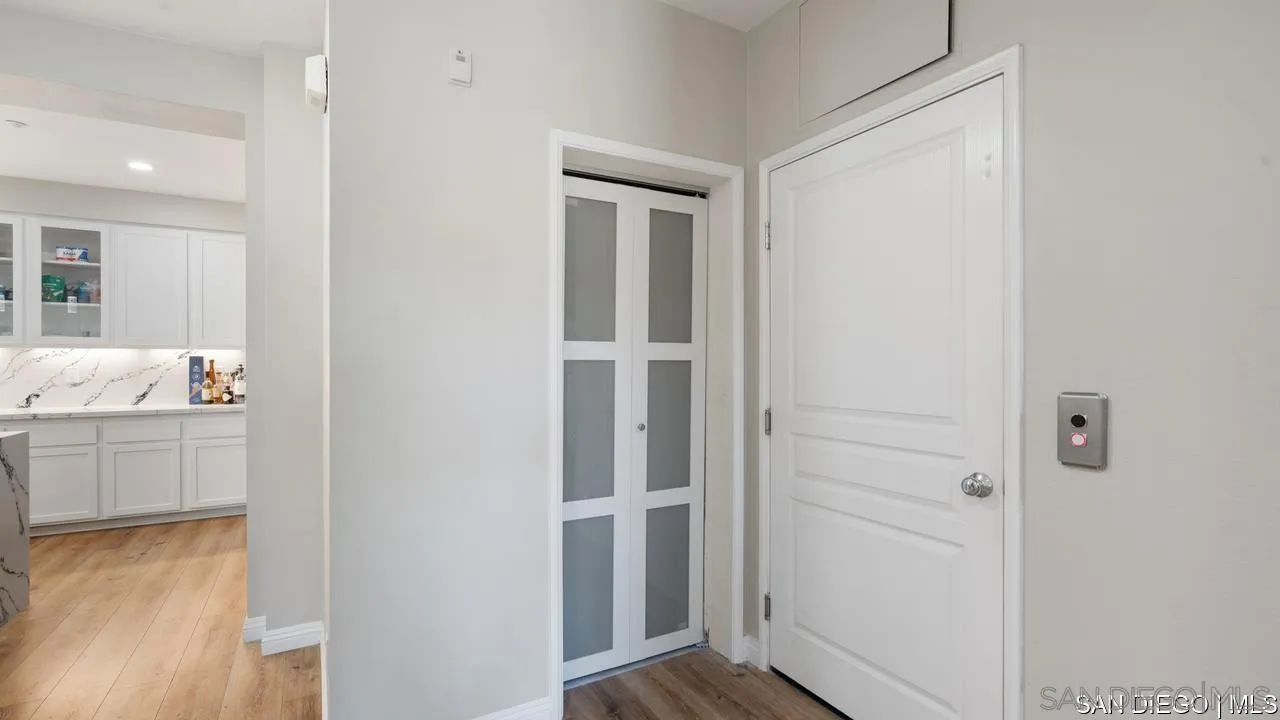 8301 Rio San Diego DR Unit: 7