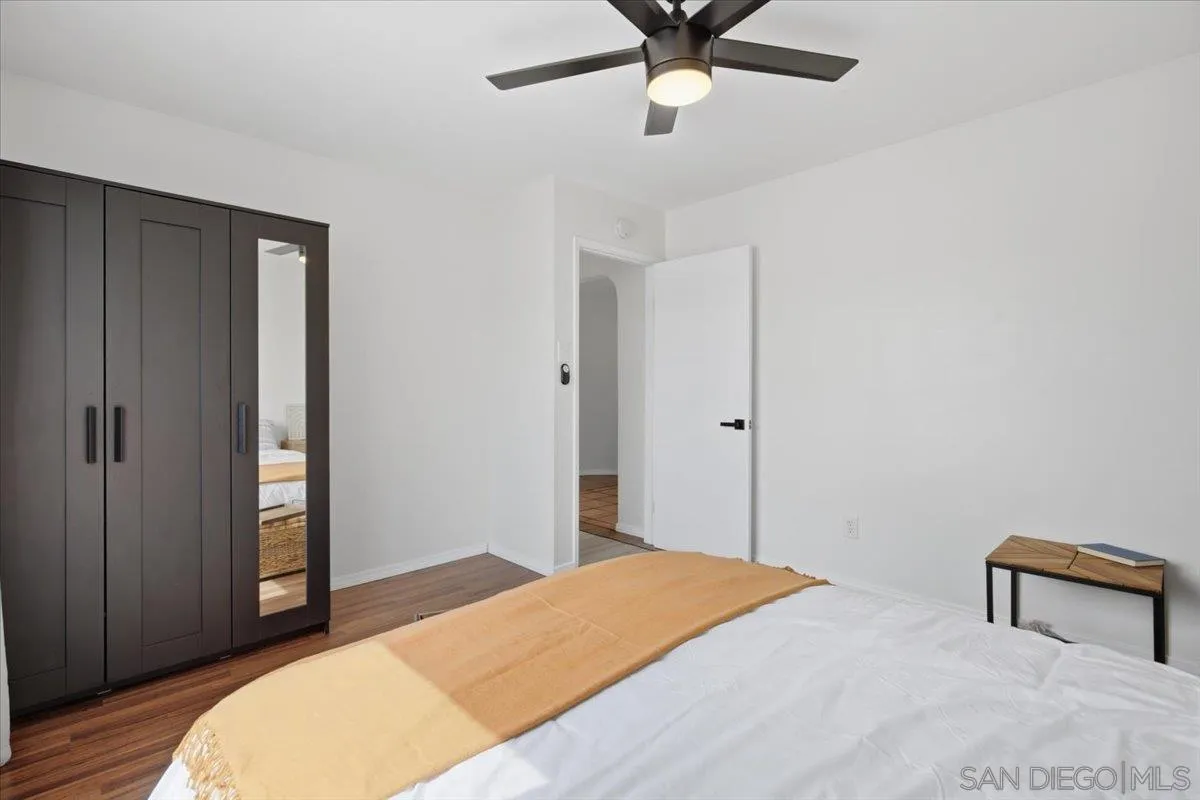 6735 Amherst Unit 5