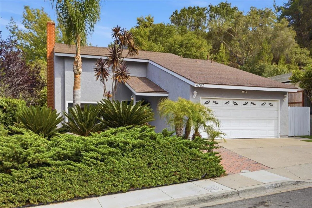 6783 Robbins Way