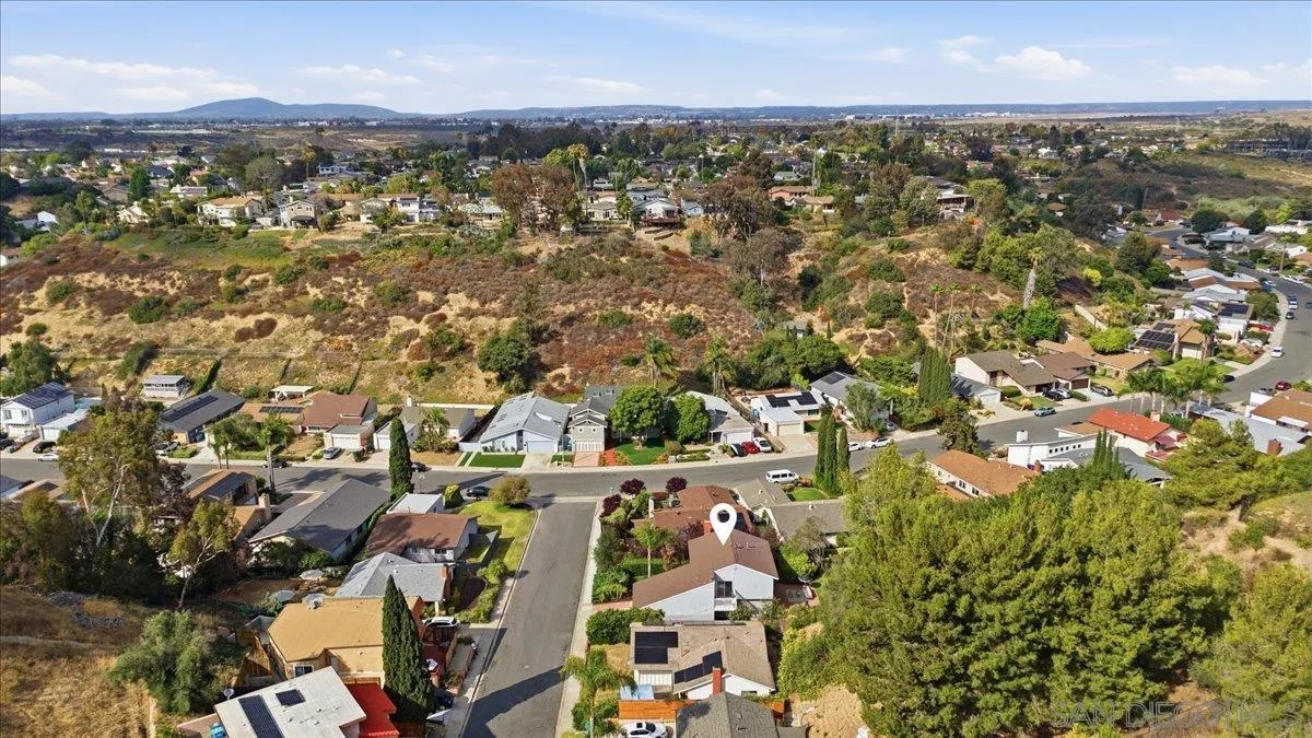 6783 Robbins Way