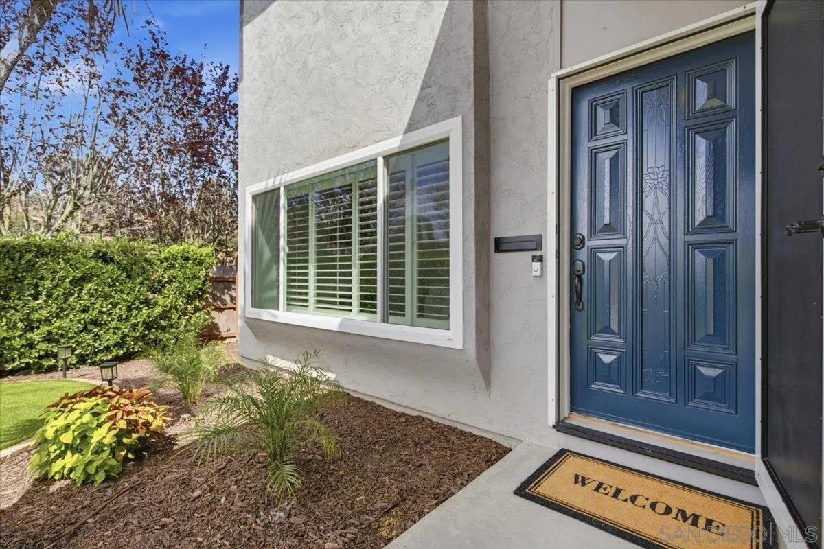 6783 Robbins Way