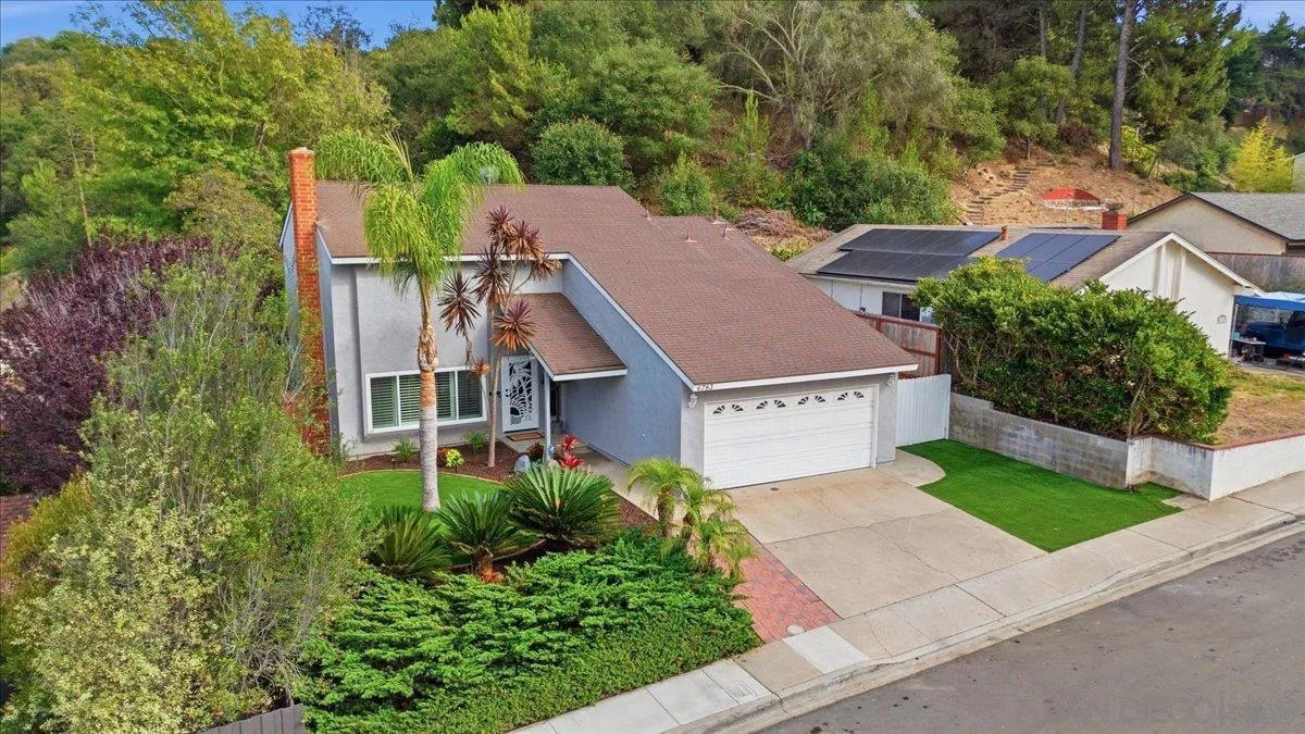 6783 Robbins Way