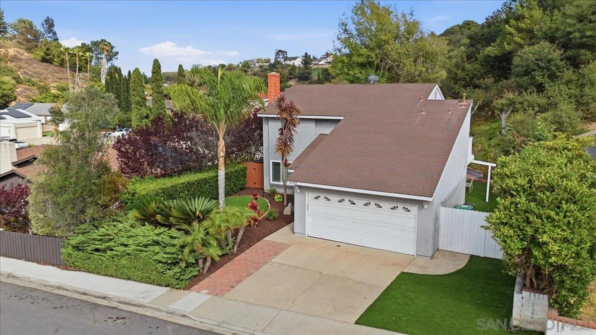 6783 Robbins Way