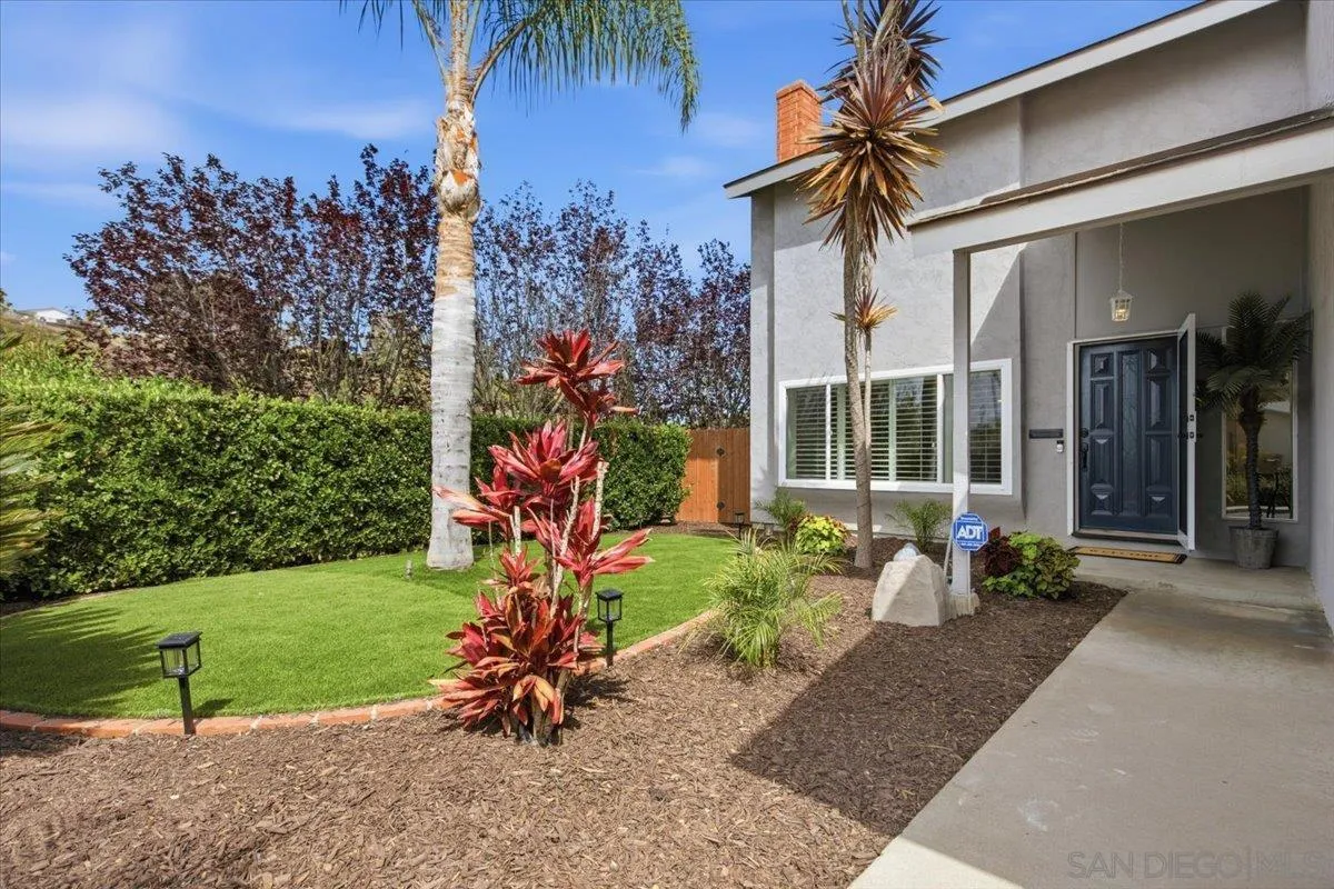 6783 Robbins Way