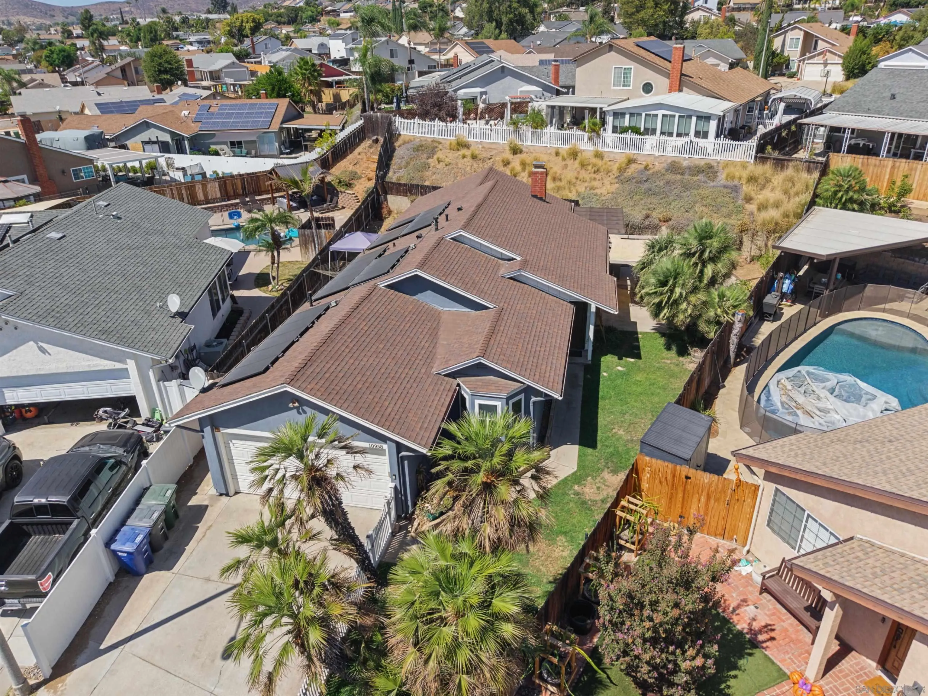 10958 Gayola Dr