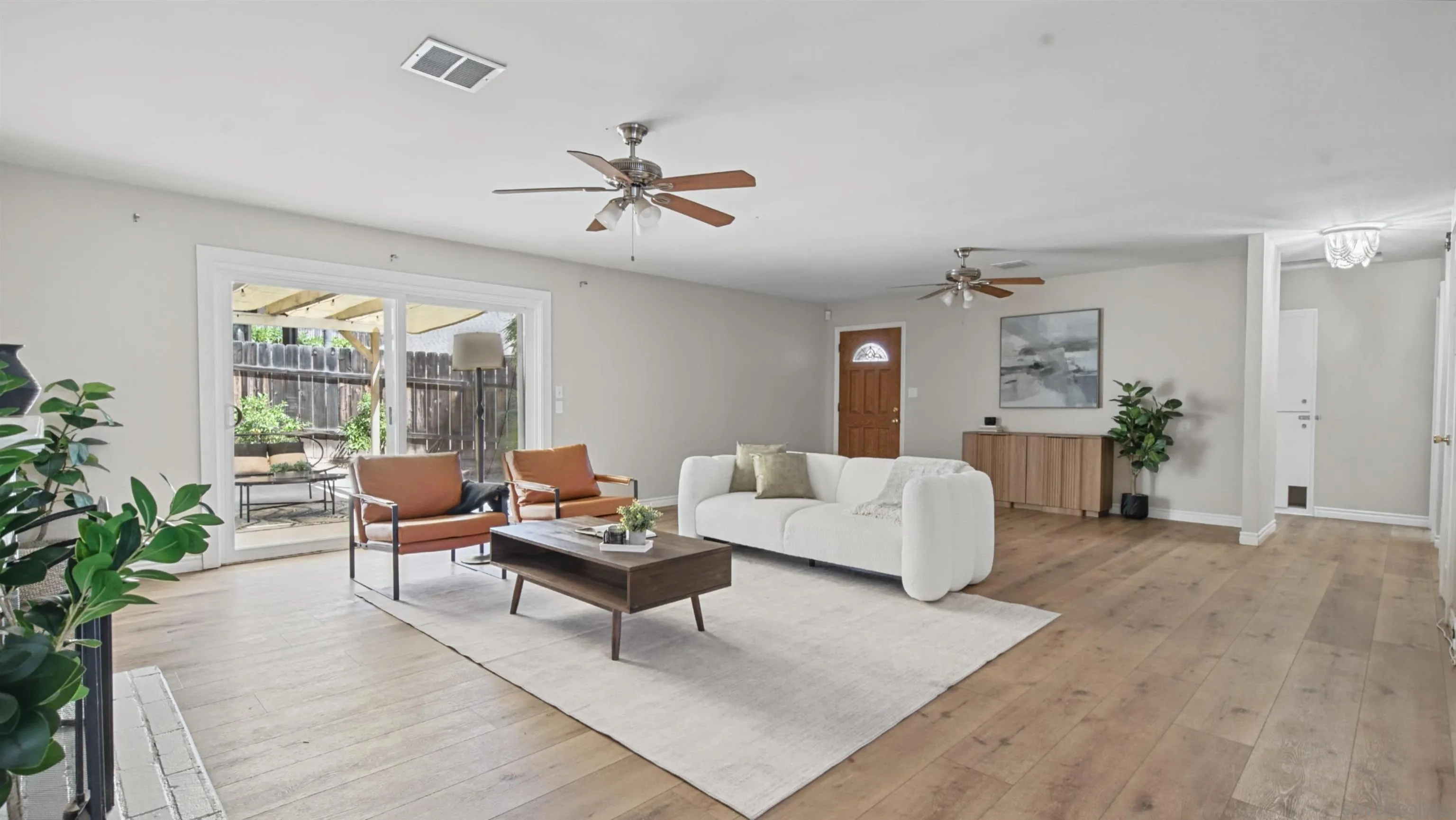 10958 Gayola Dr