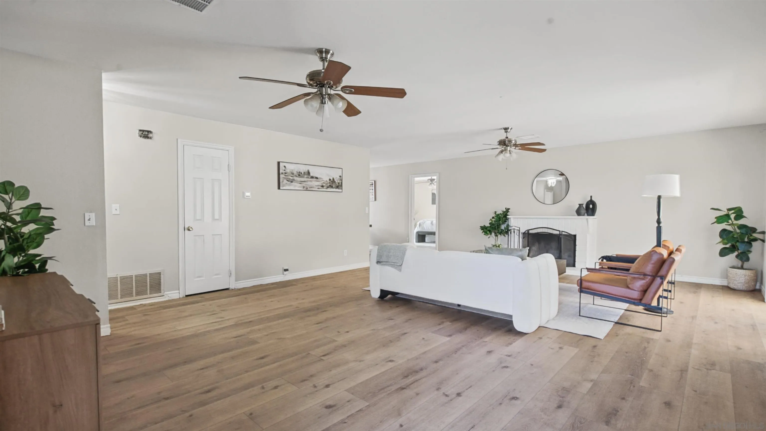 10958 Gayola Dr