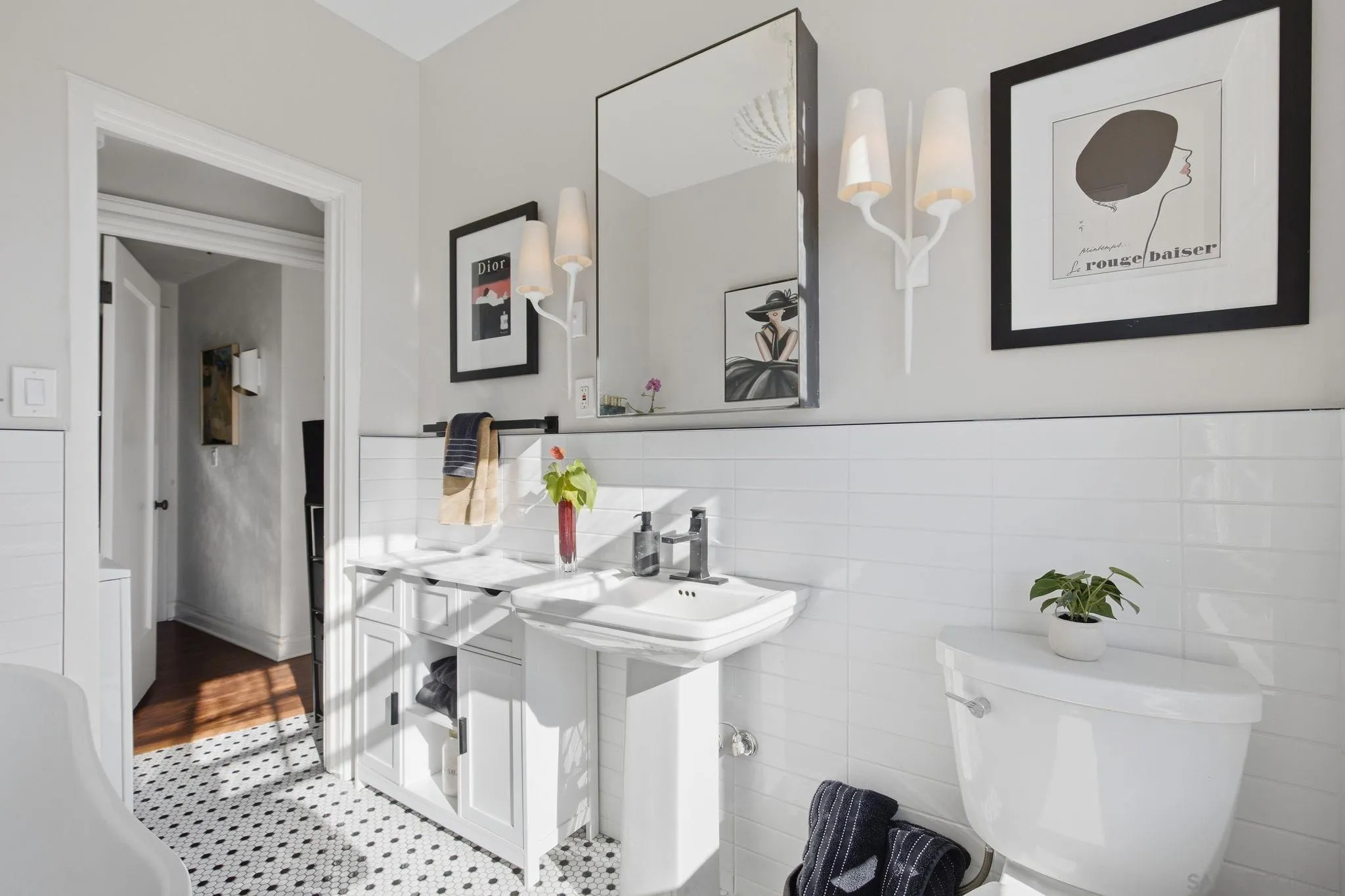 702 Ash St Unit 704