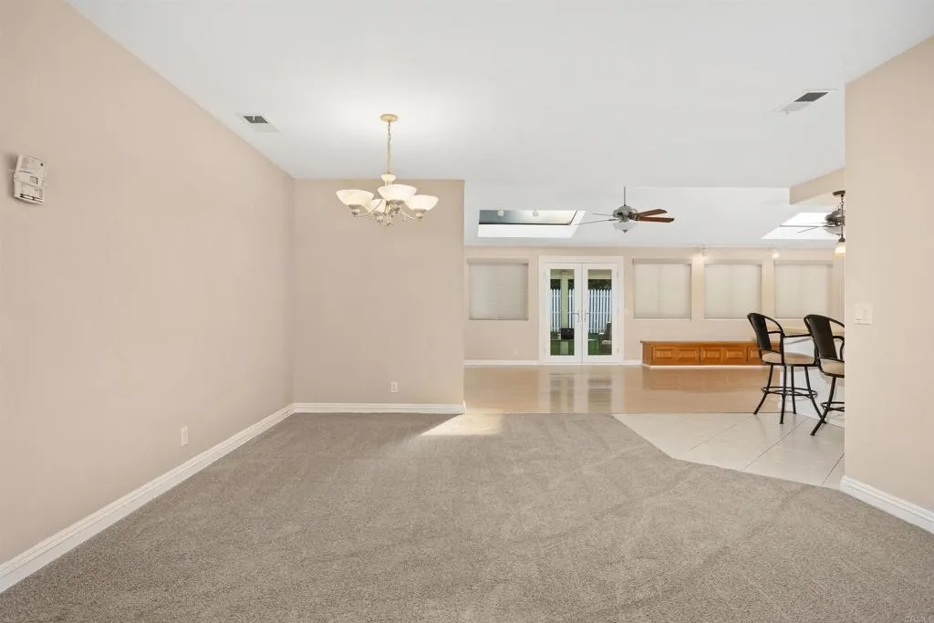 4015 Via Serra