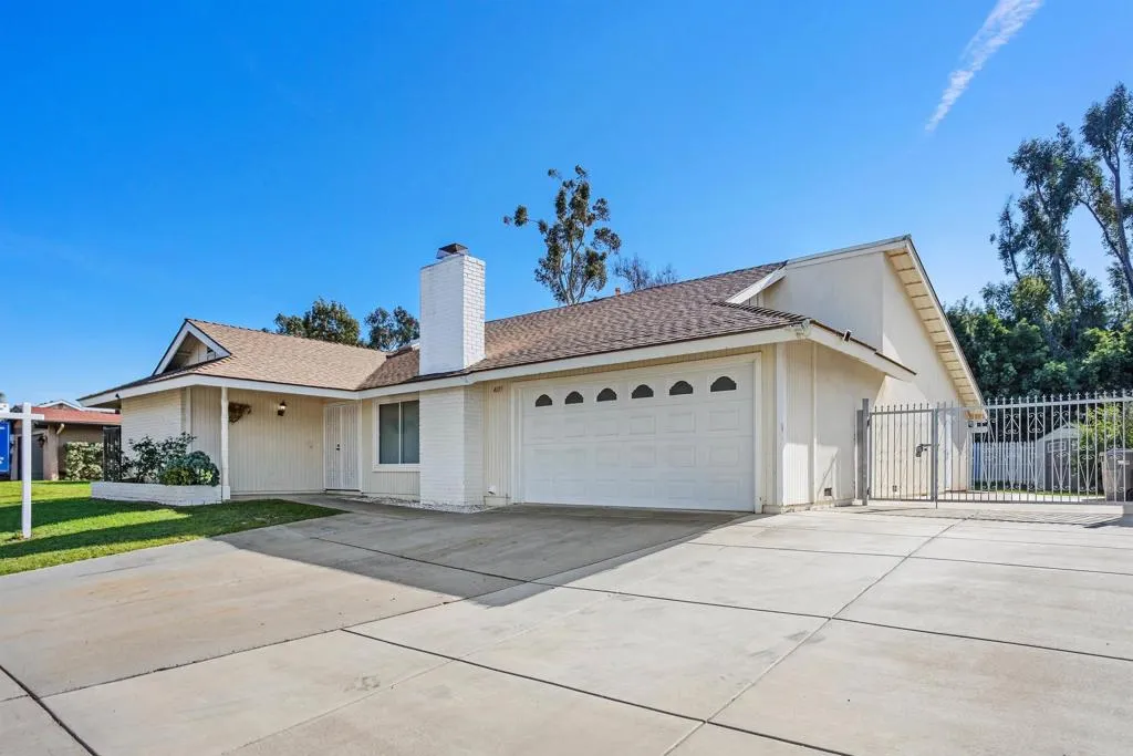 4015 Via Serra