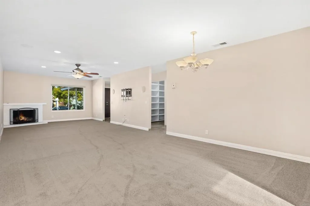 4015 Via Serra