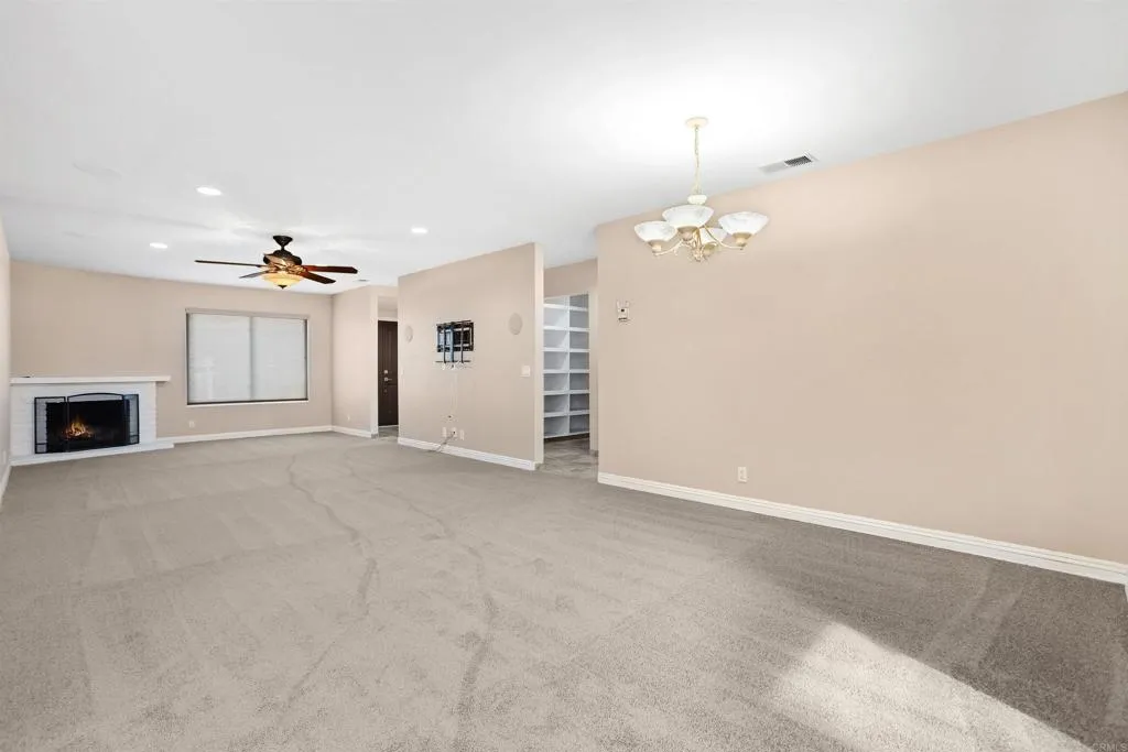 4015 Via Serra