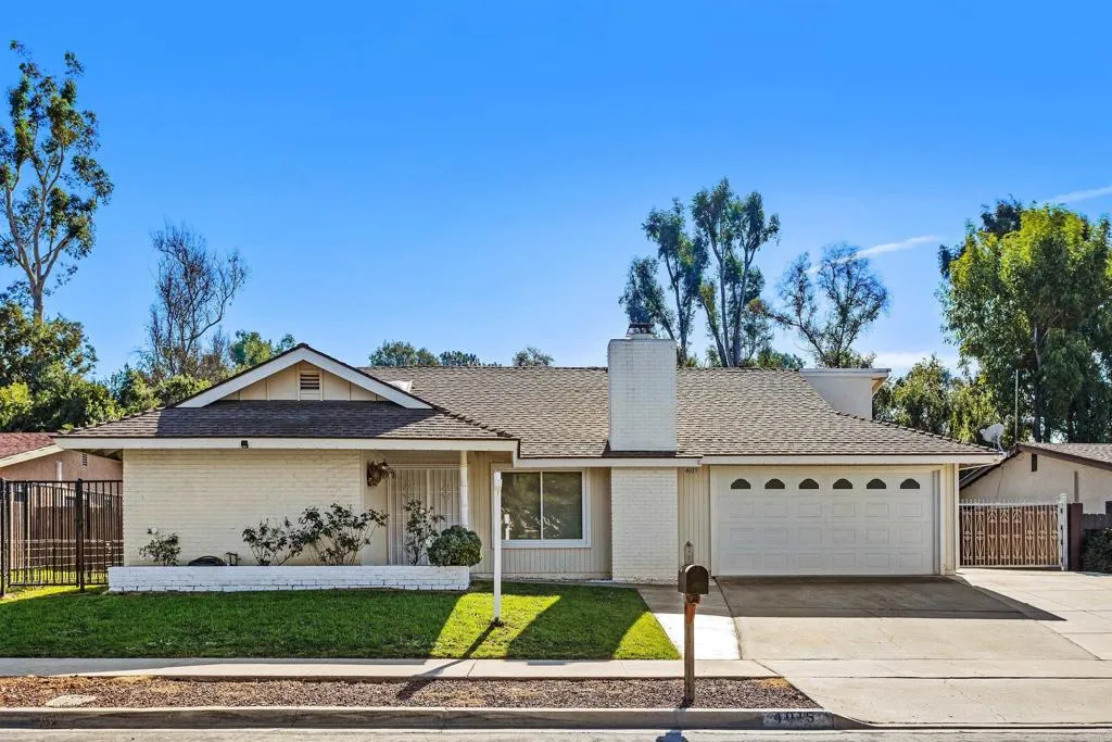 4015 Via Serra