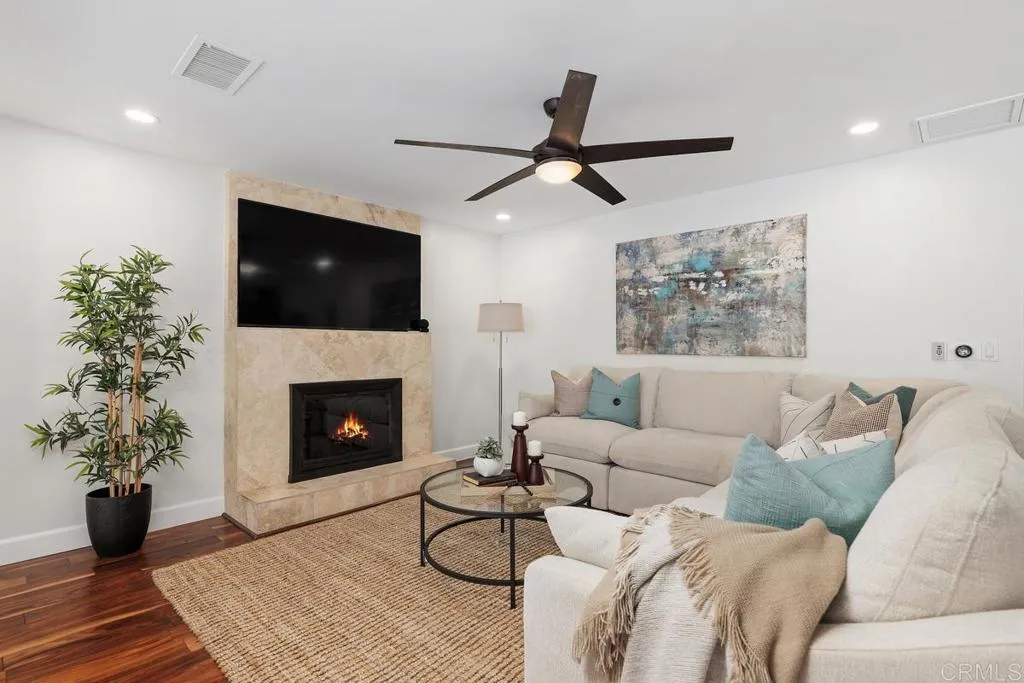 561 Seaview Place