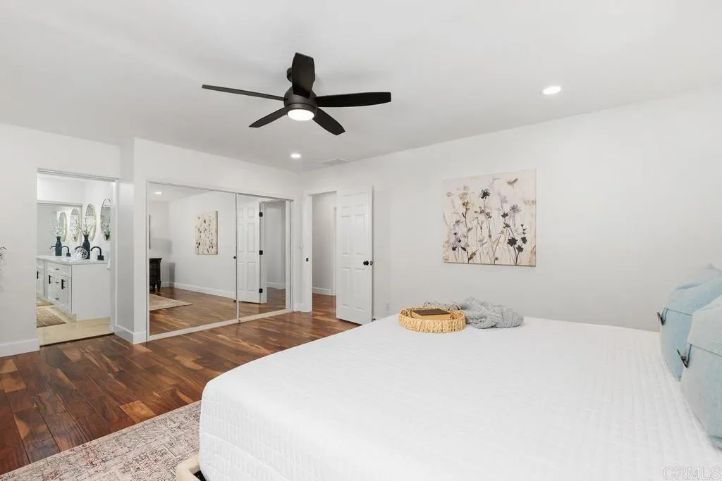 561 Seaview Place