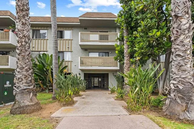 178 Fourth Avenue Unit 12