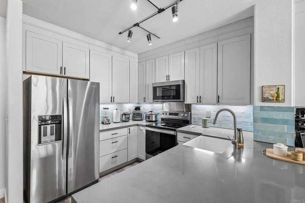 1601 India Street Unit 211