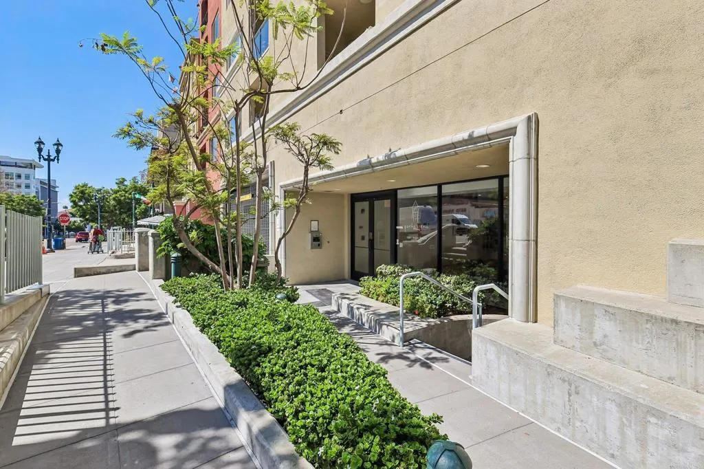 1601 India Street Unit 211