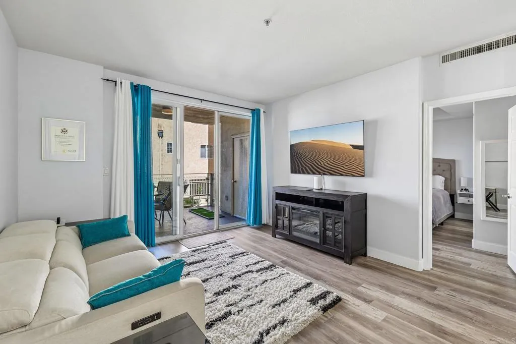 1601 India Street Unit 211