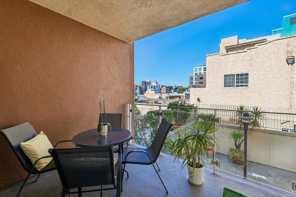 1601 India Street Unit 211
